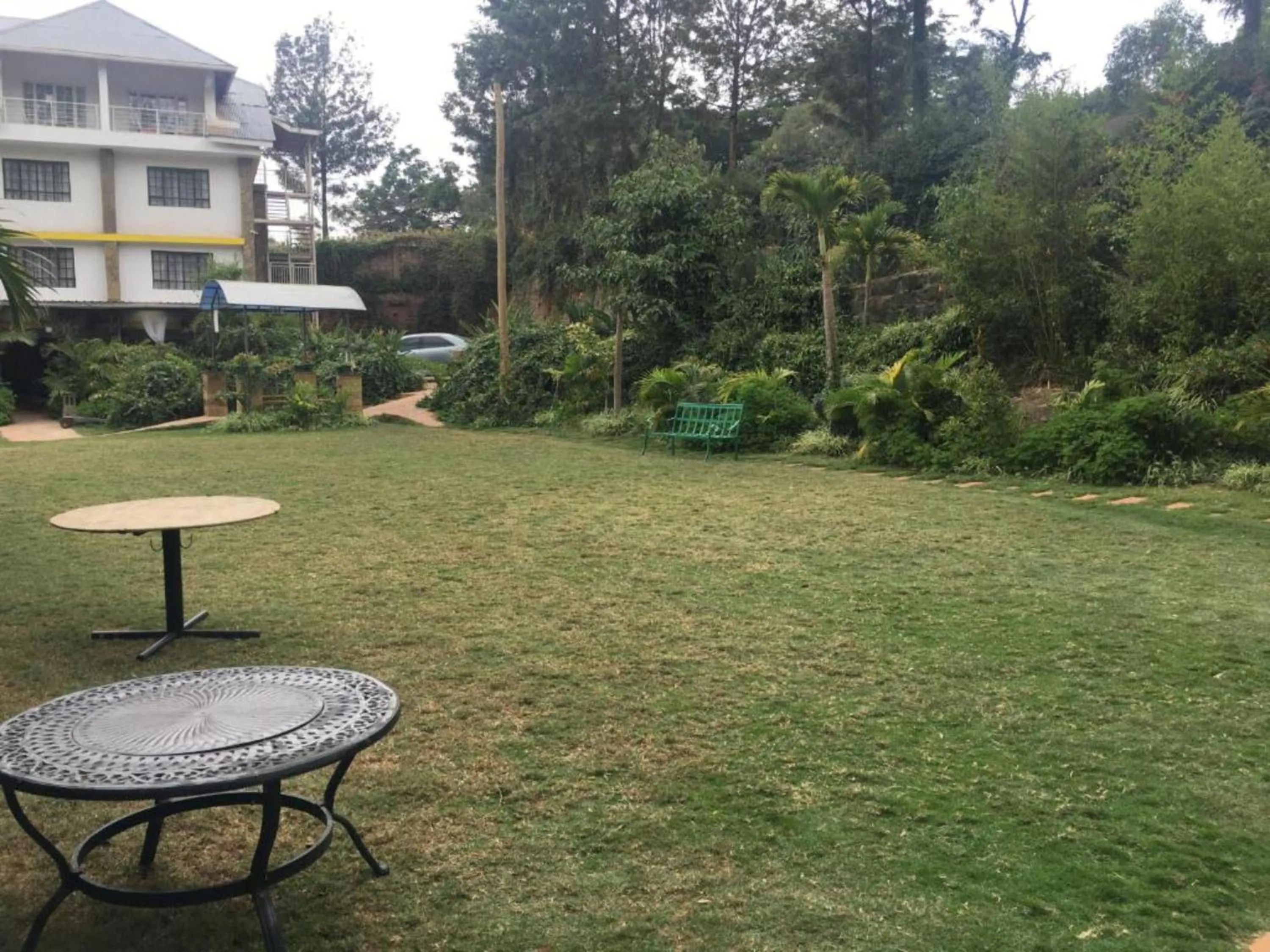 Property building in Tobriana