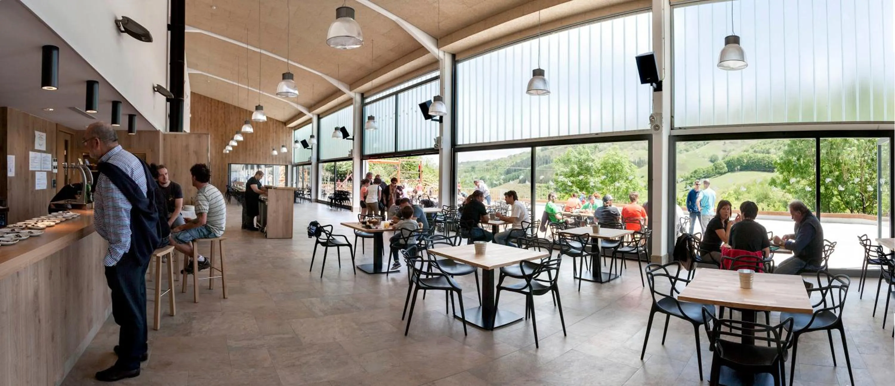 Lounge or bar in Palacio de Yrisarri by IrriSarri Land