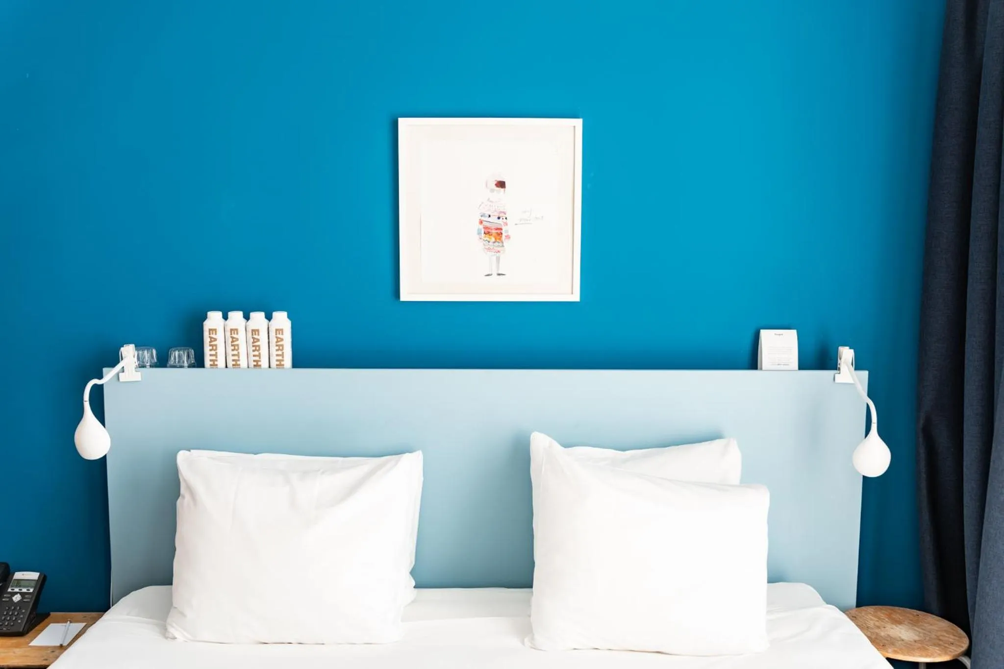 Bedroom in Vesper Hotel