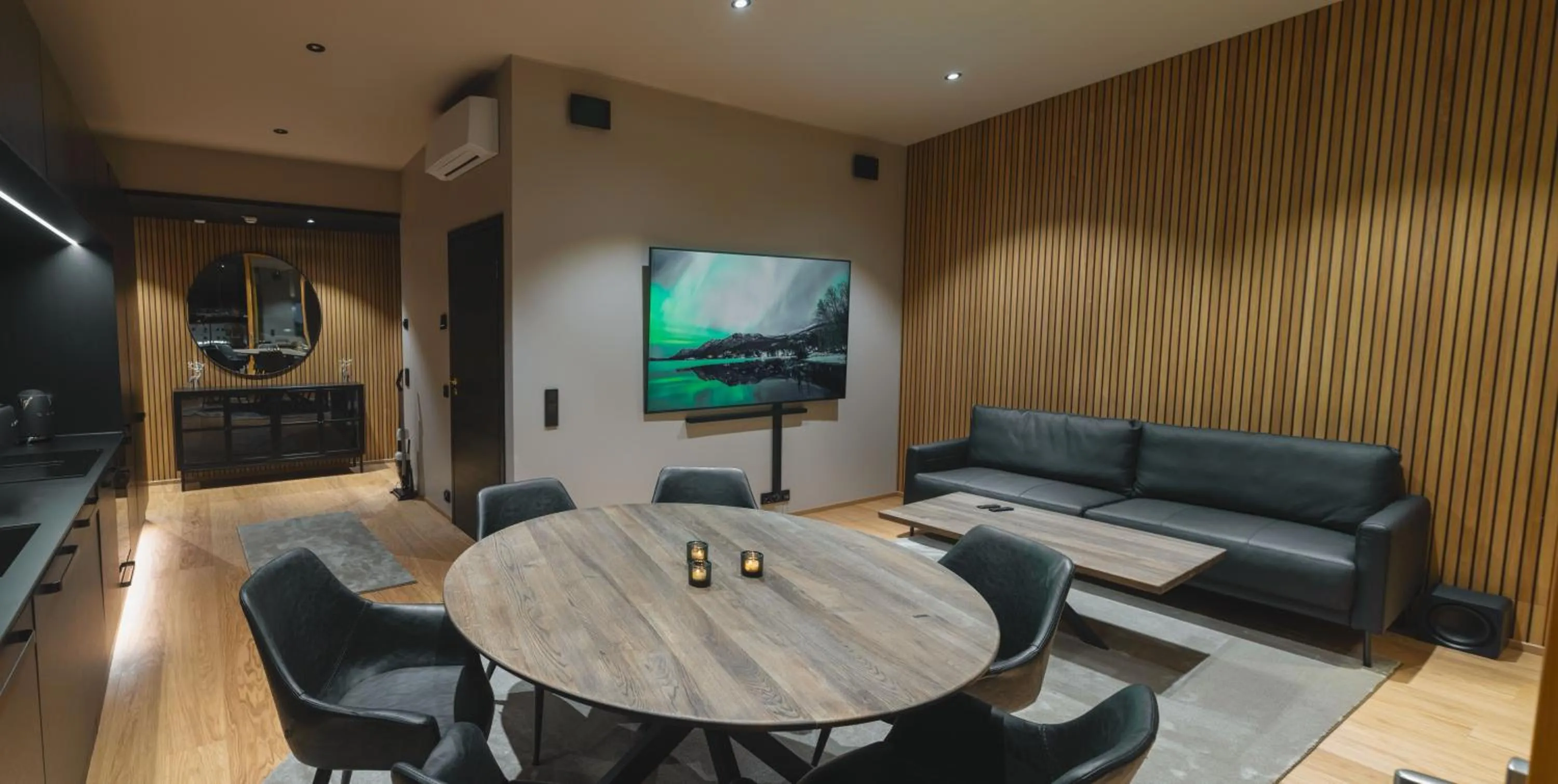Royal Roi Luxury Suites