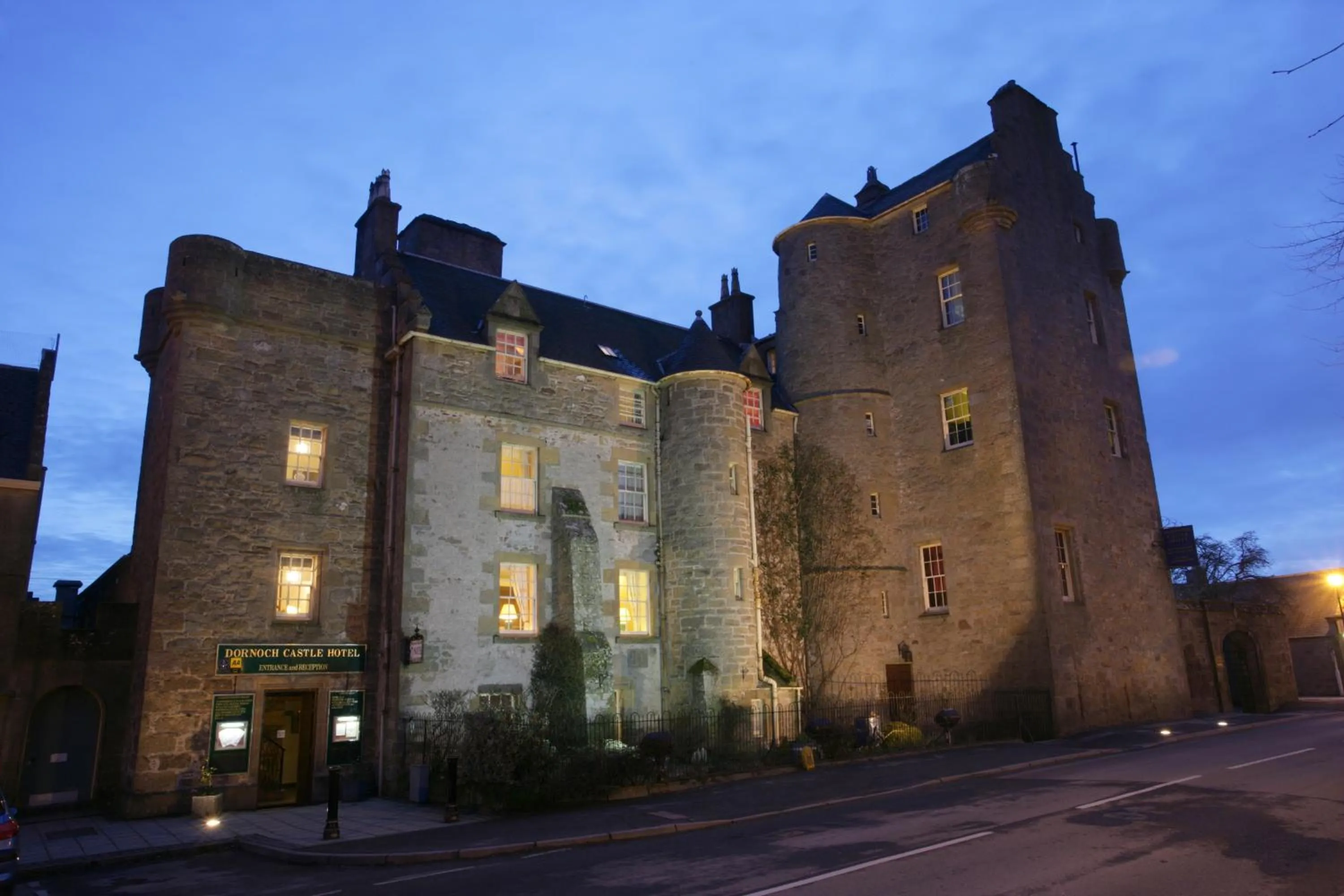 Dornoch Castle Hotel