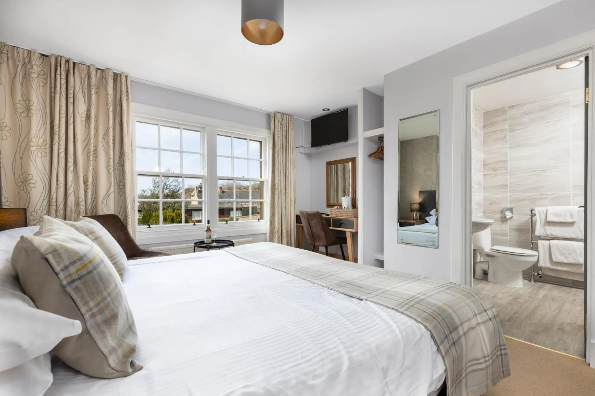 Bed in Dornoch Castle Hotel