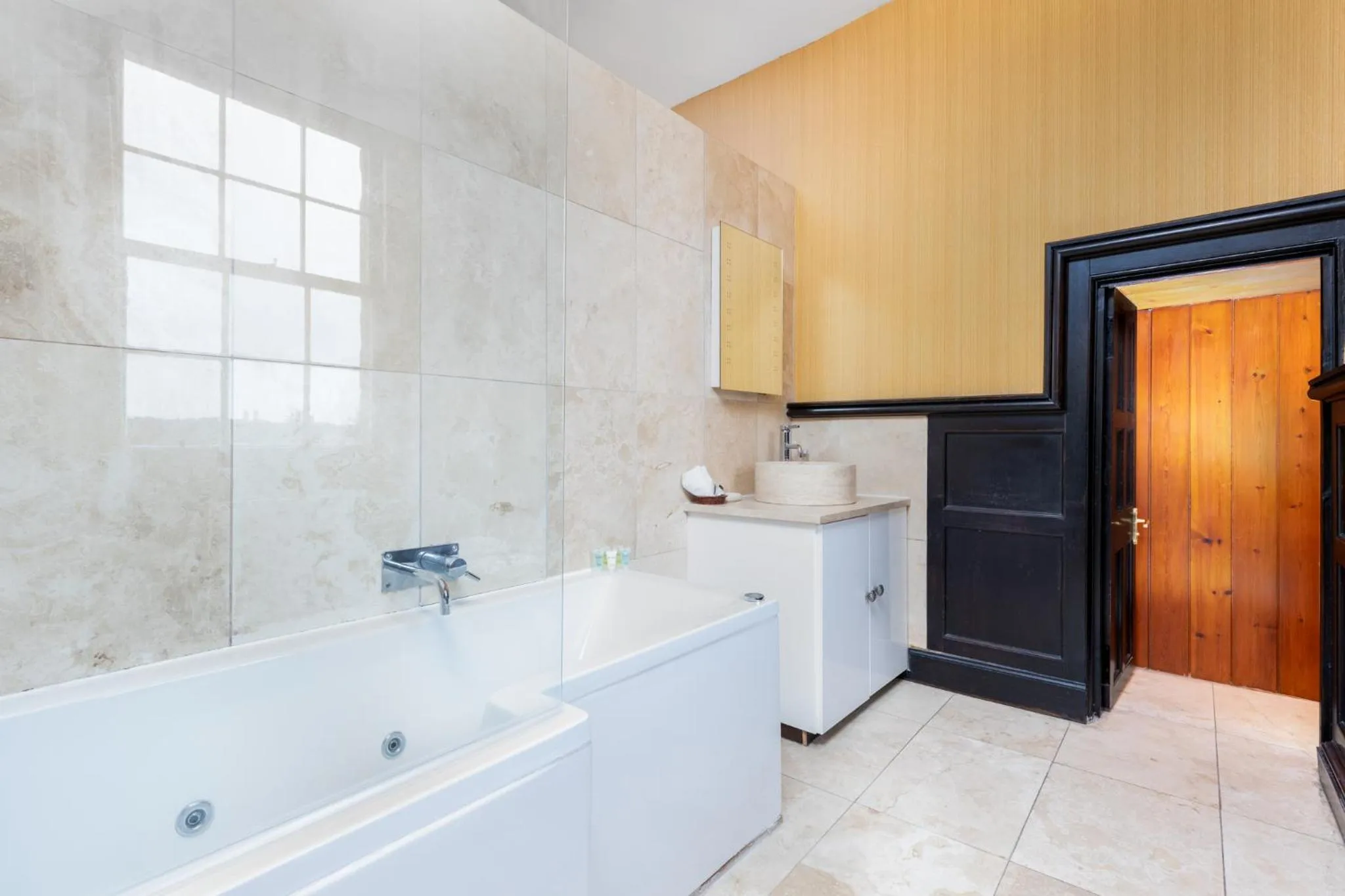 Dornoch Castle Hotel