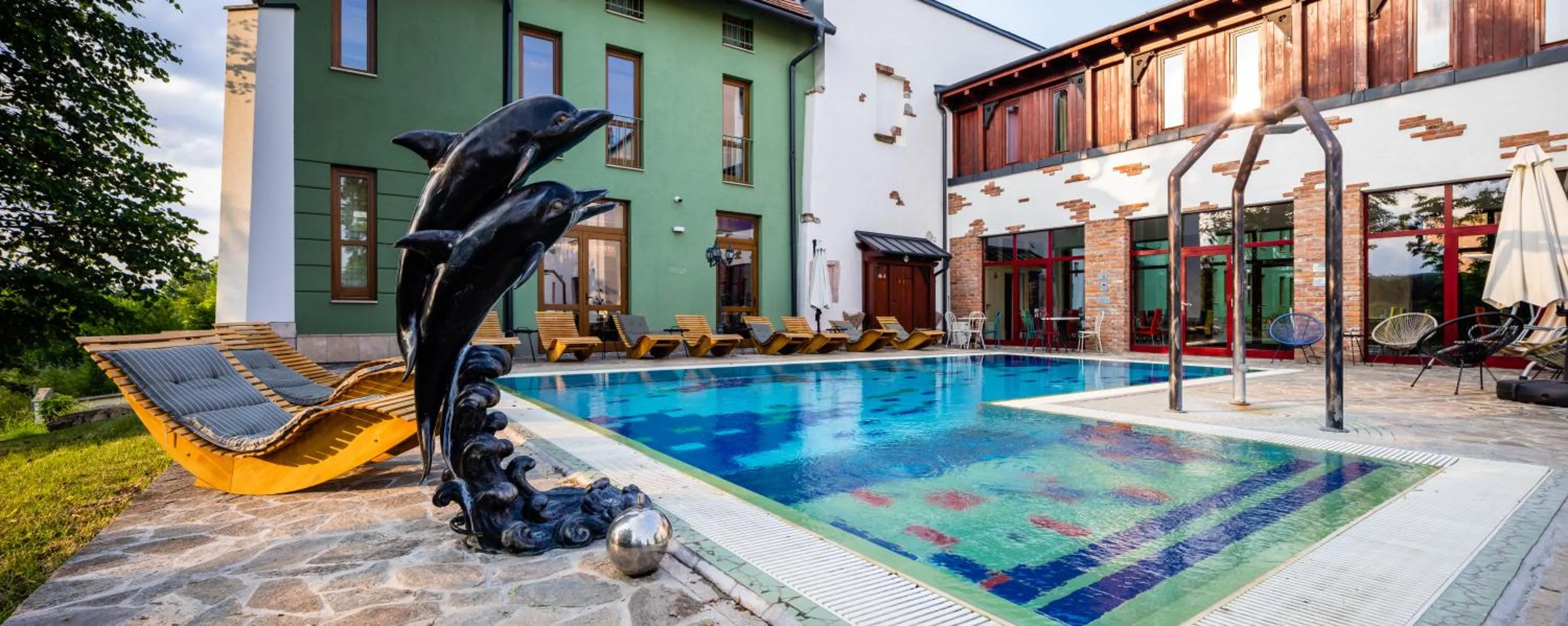 Property building in Hotel Vécsecity