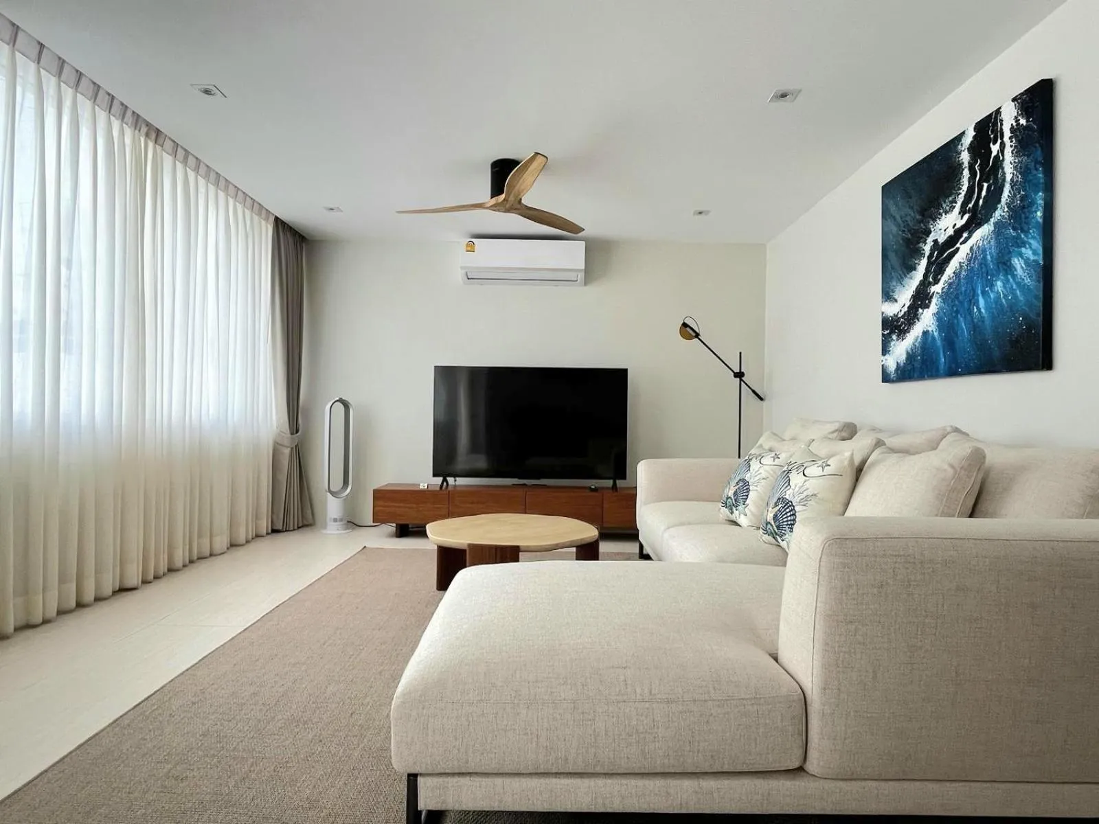 TV and multimedia in Baan Bophut Beach Hotel Samui - SHA Extra Plus