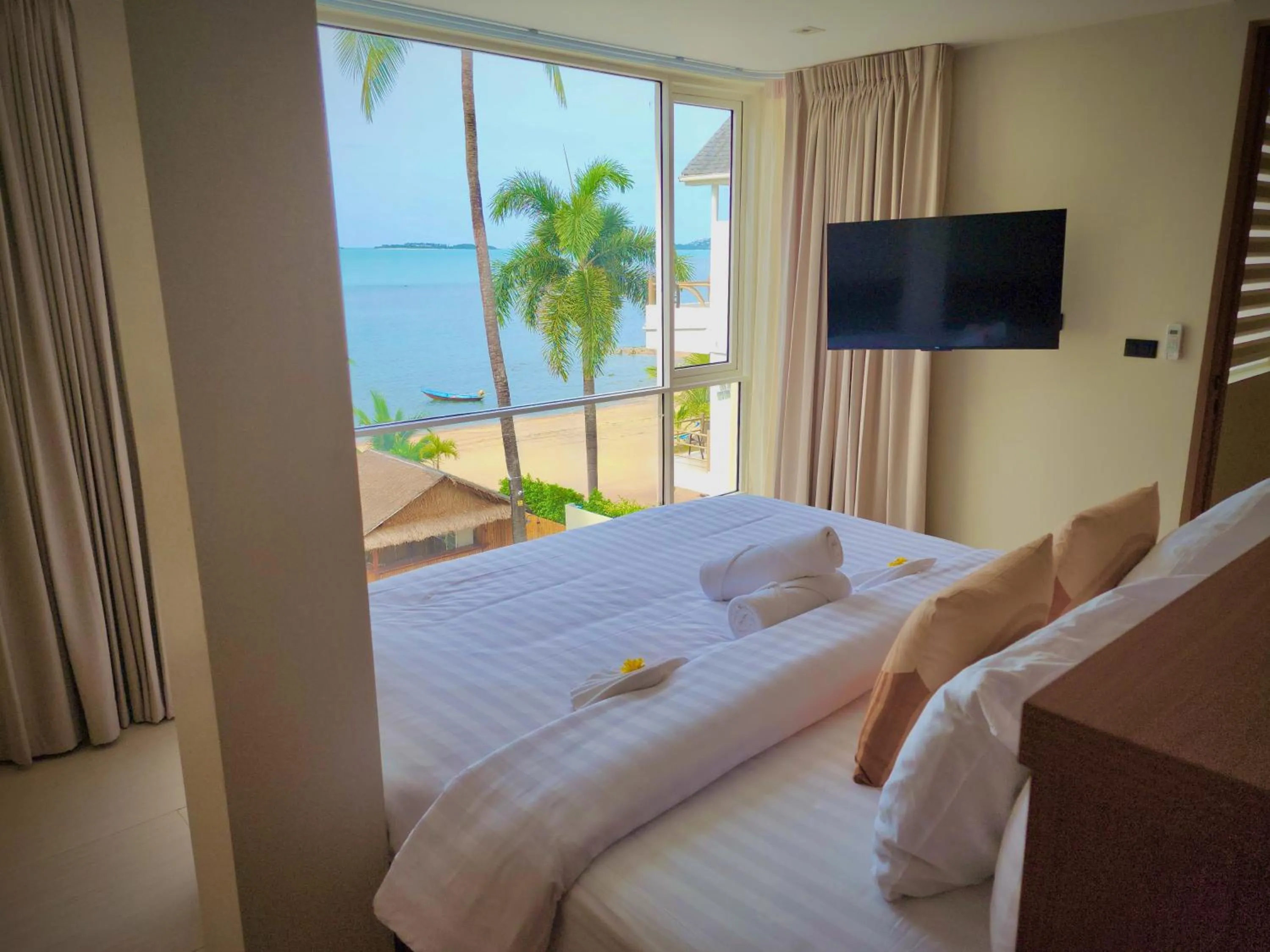 Bed in Baan Bophut Beach Hotel Samui - SHA Extra Plus