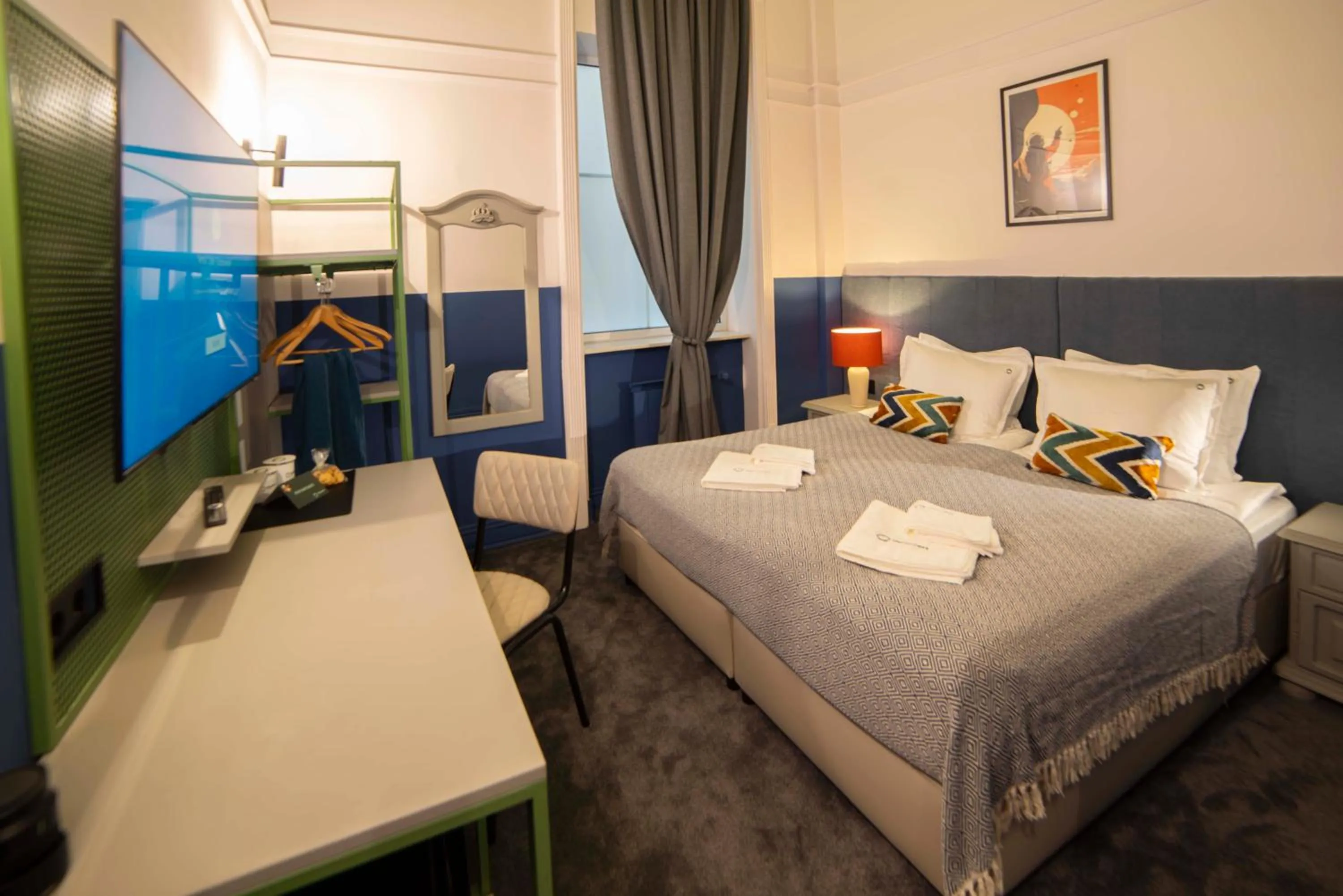 Bedroom, Bed in Maria Luisa by INTROVERT HOTELS