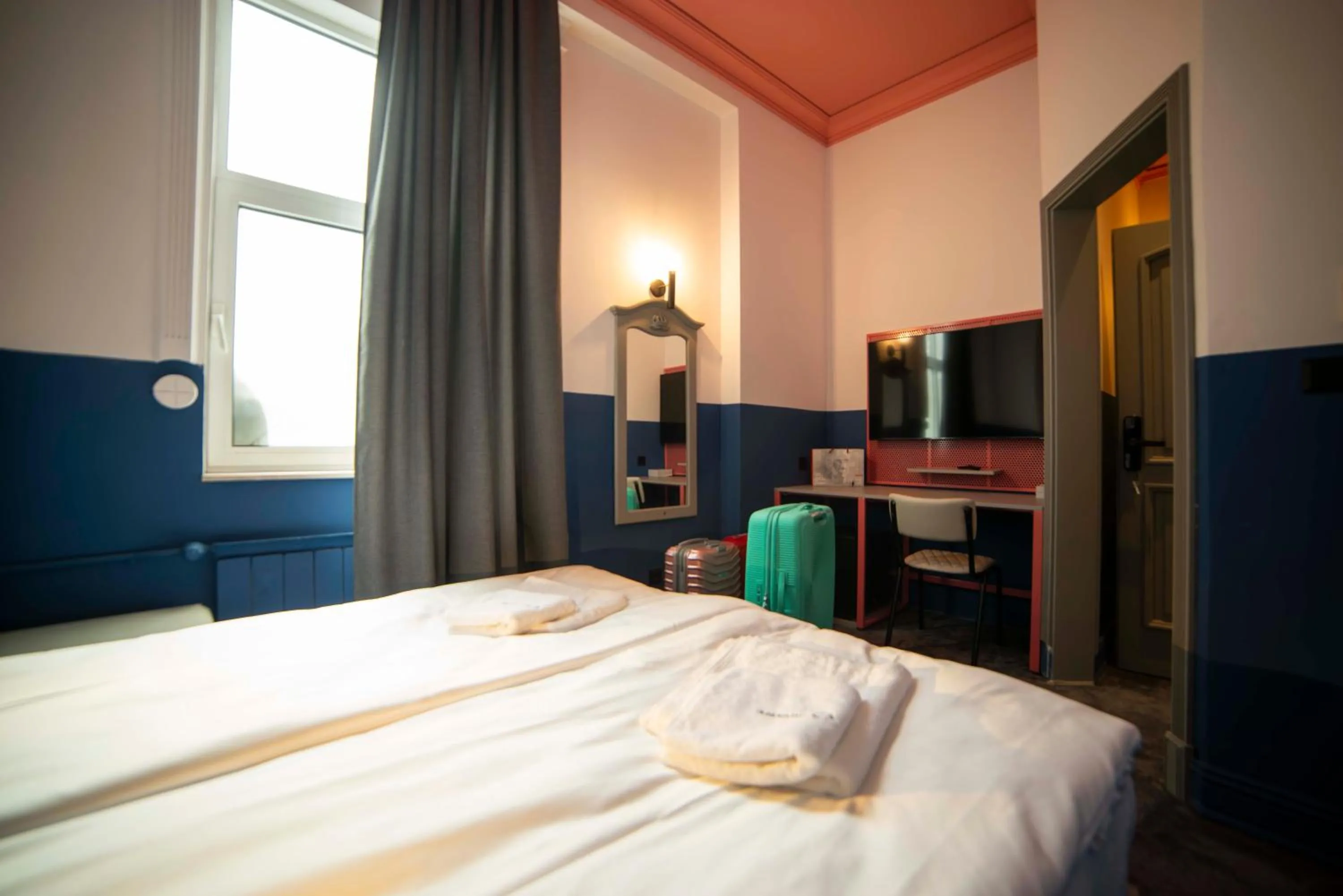 Bedroom, Bed in Maria Luisa by INTROVERT HOTELS