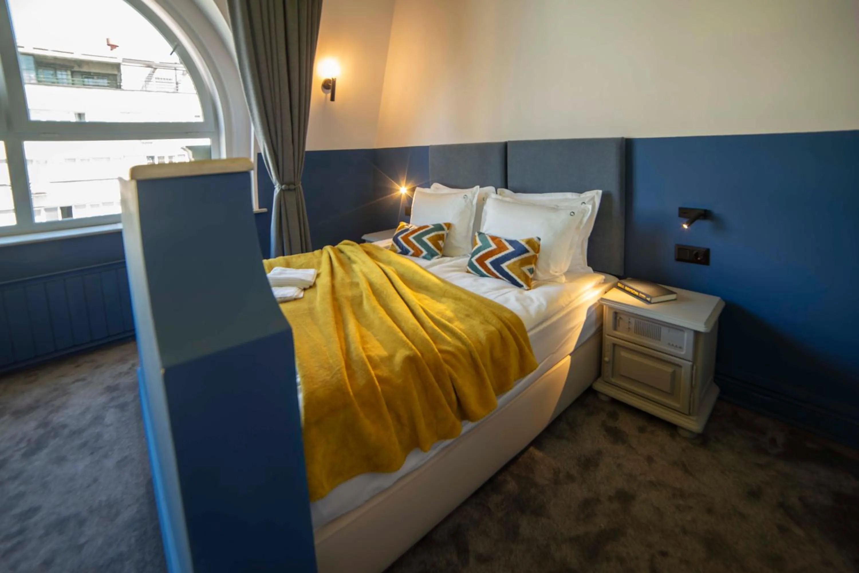 Bed in Maria Luisa by INTROVERT HOTELS