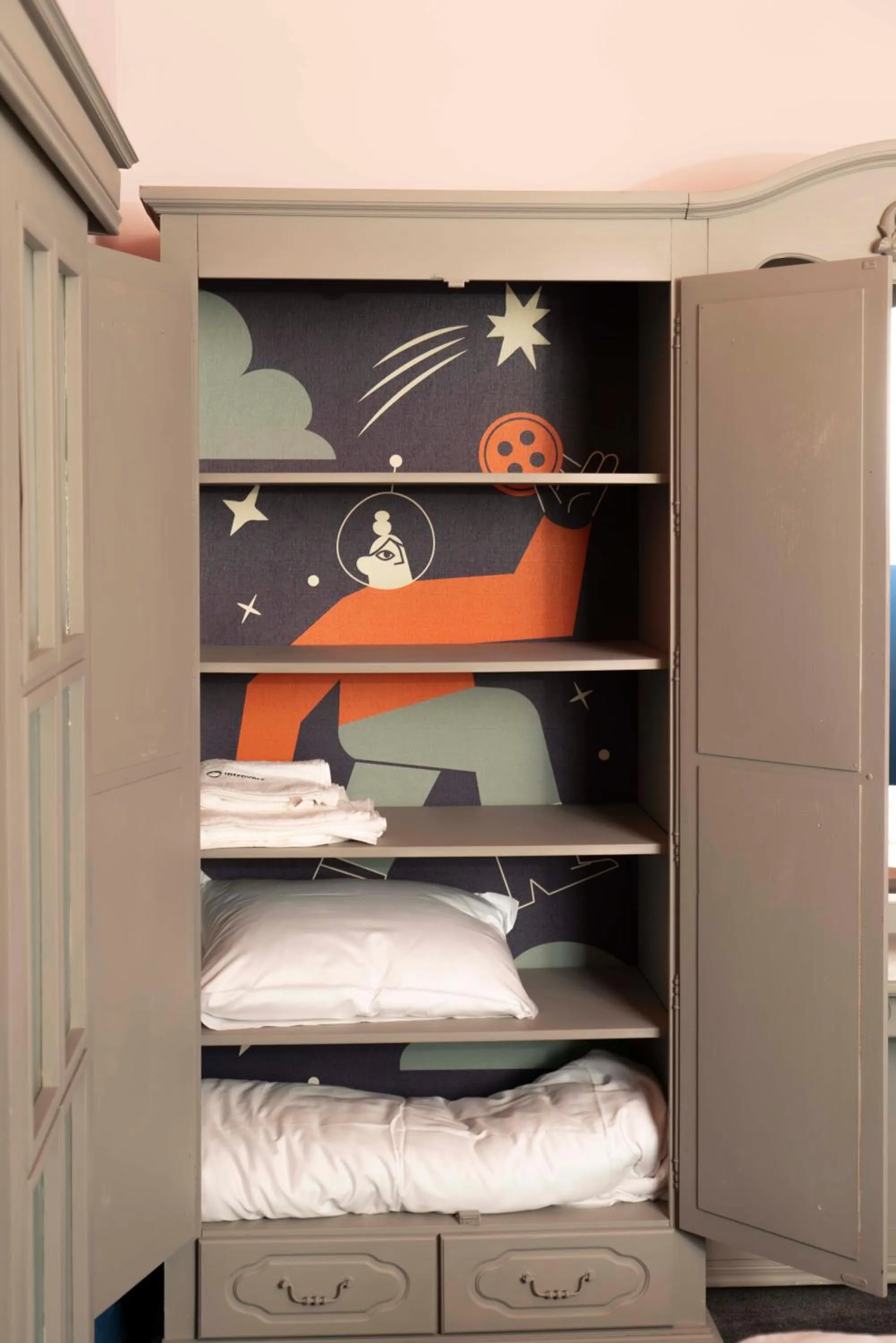 wardrobe, Bed in Maria Luisa by INTROVERT HOTELS