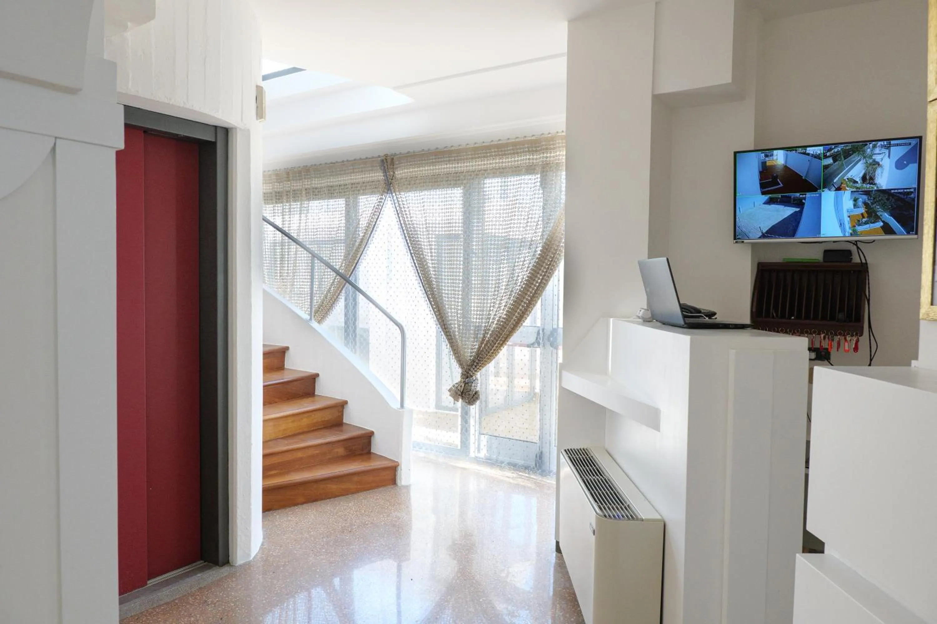 Lobby or reception, TV/Entertainment Center in Al Rayyan - Affittacamere