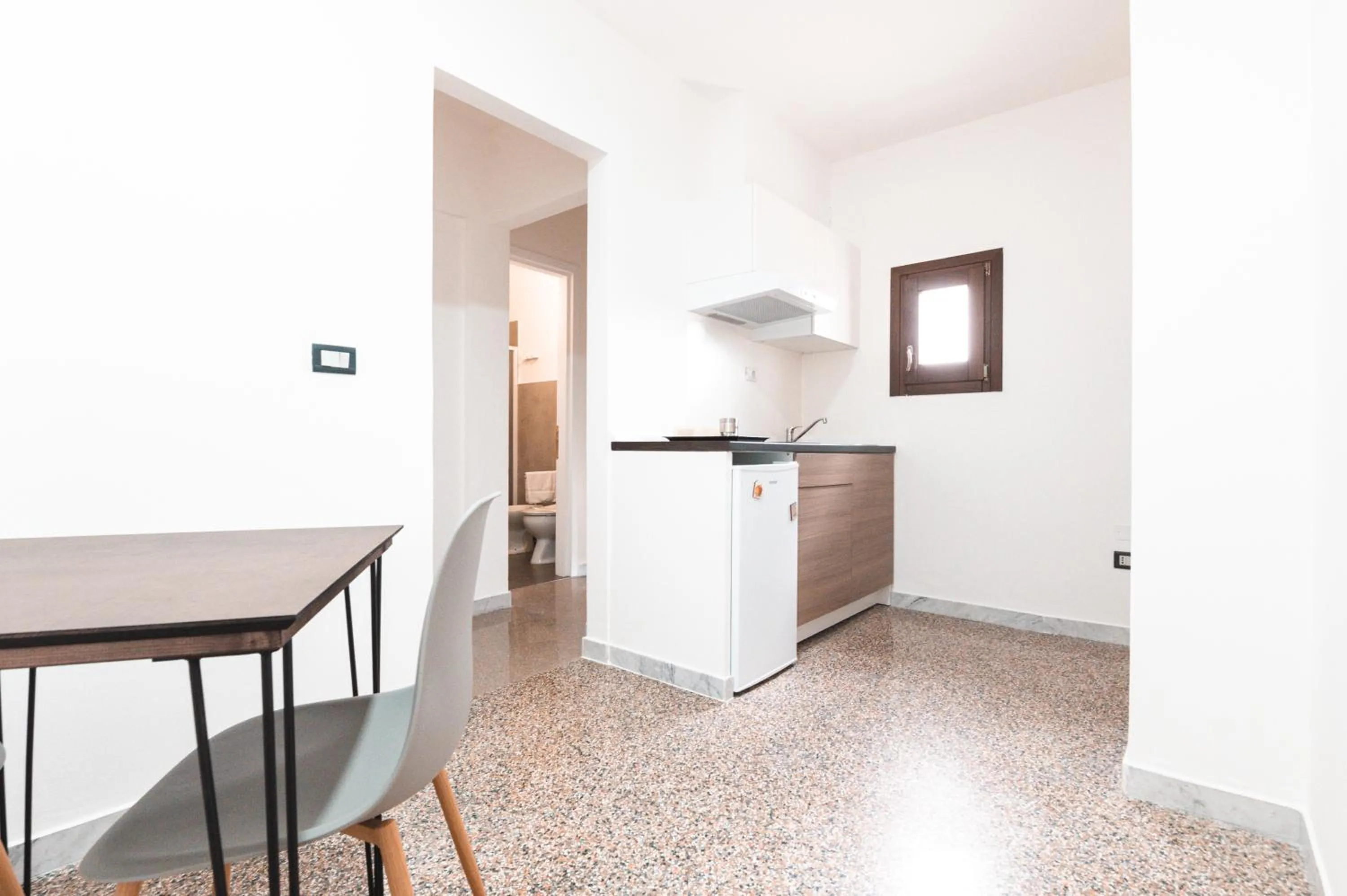 TV/Entertainment Center in Al Rayyan - Affittacamere