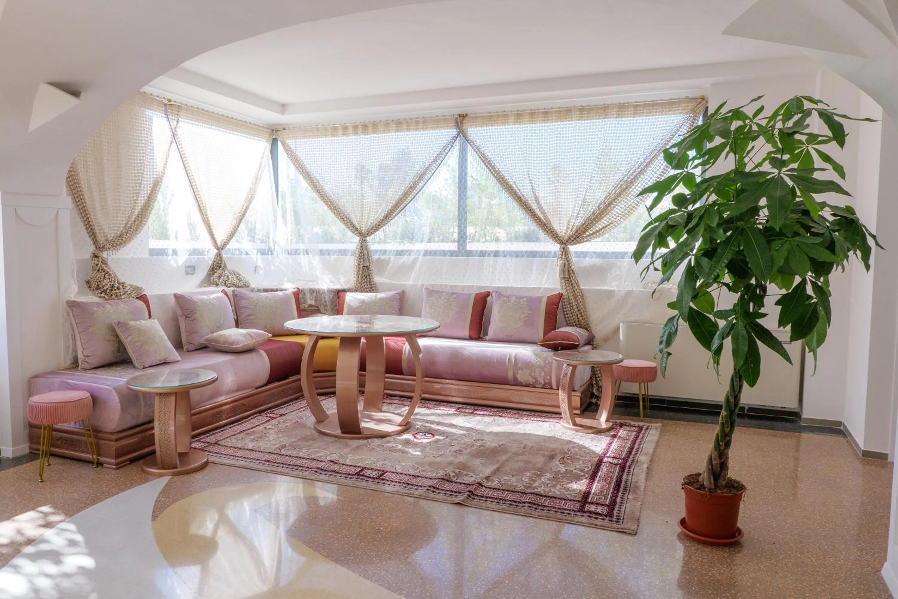 Lobby or reception, Seating Area in Al Rayyan - Affittacamere