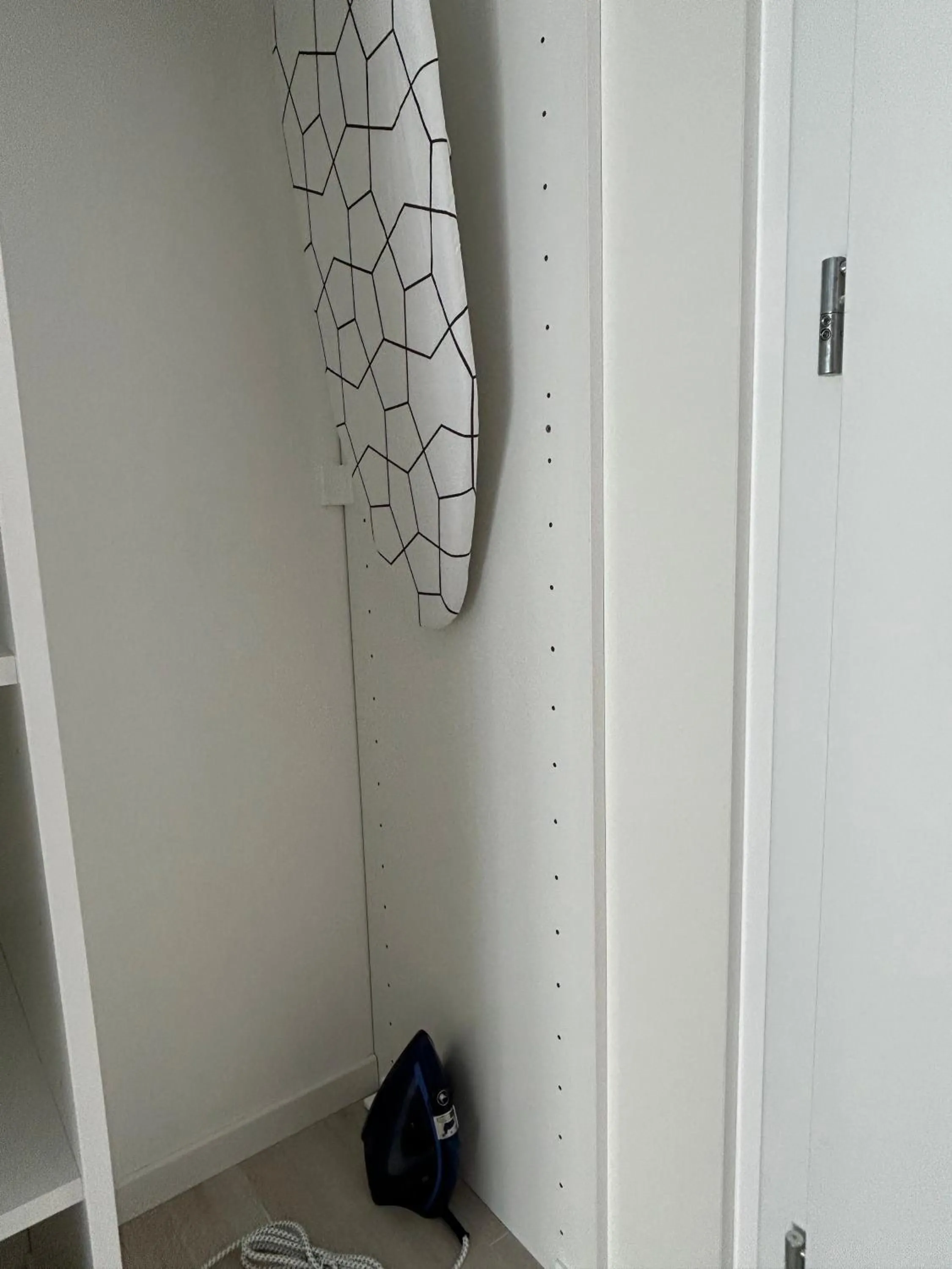wardrobe in Aurus 2