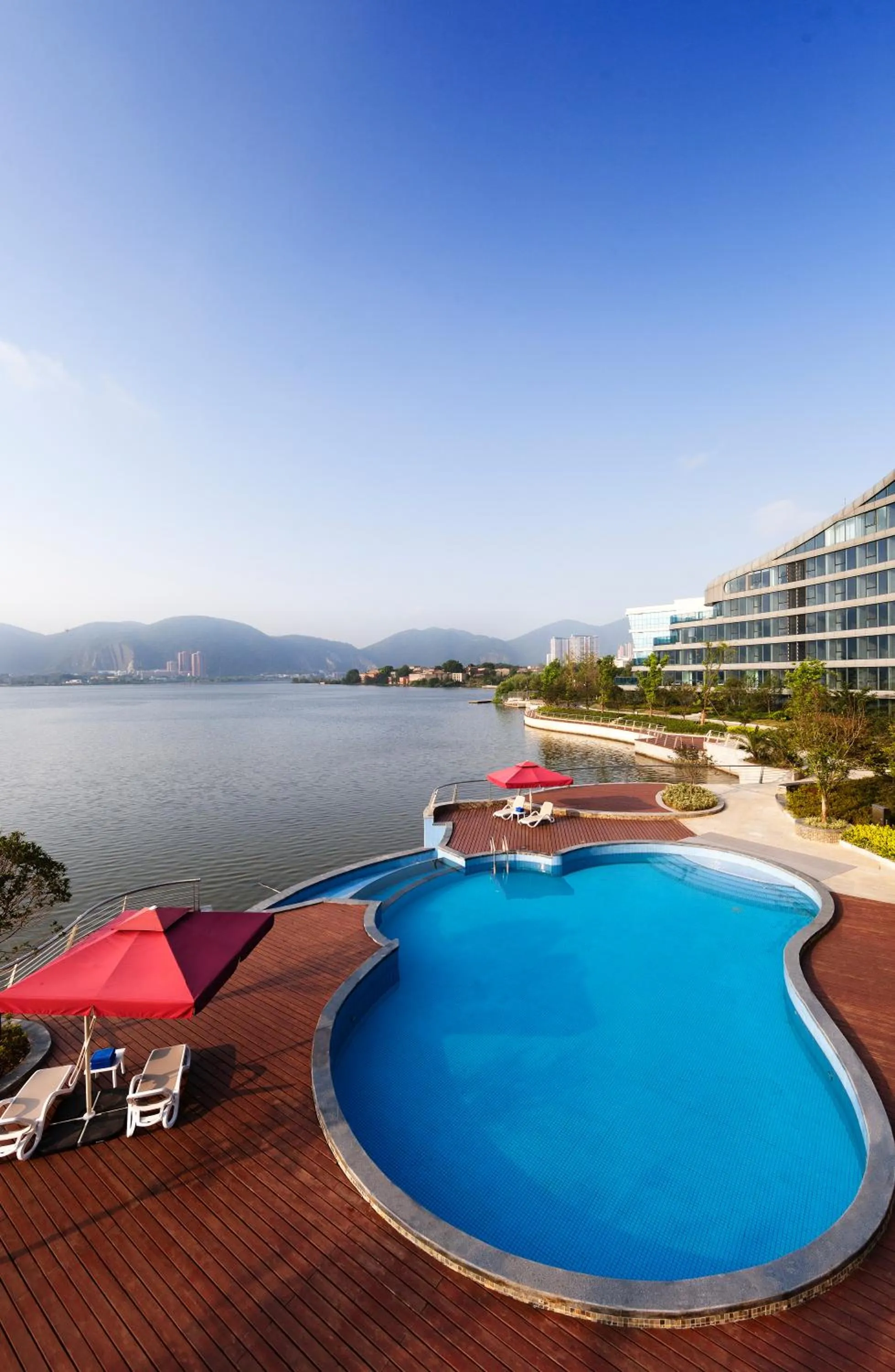 Swimming pool in Wingtech Hotel