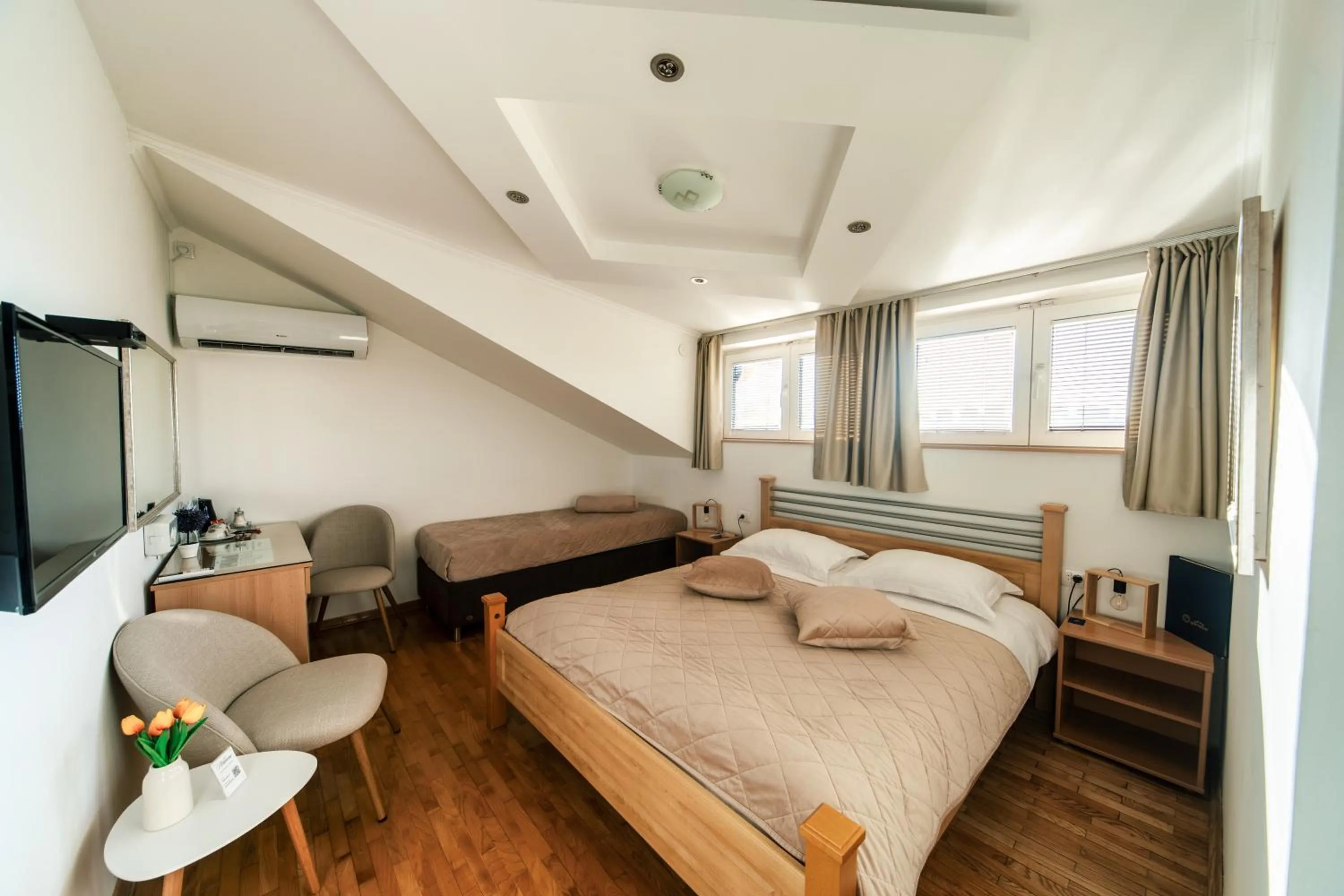 Bed in F Apartmani Kragujevac