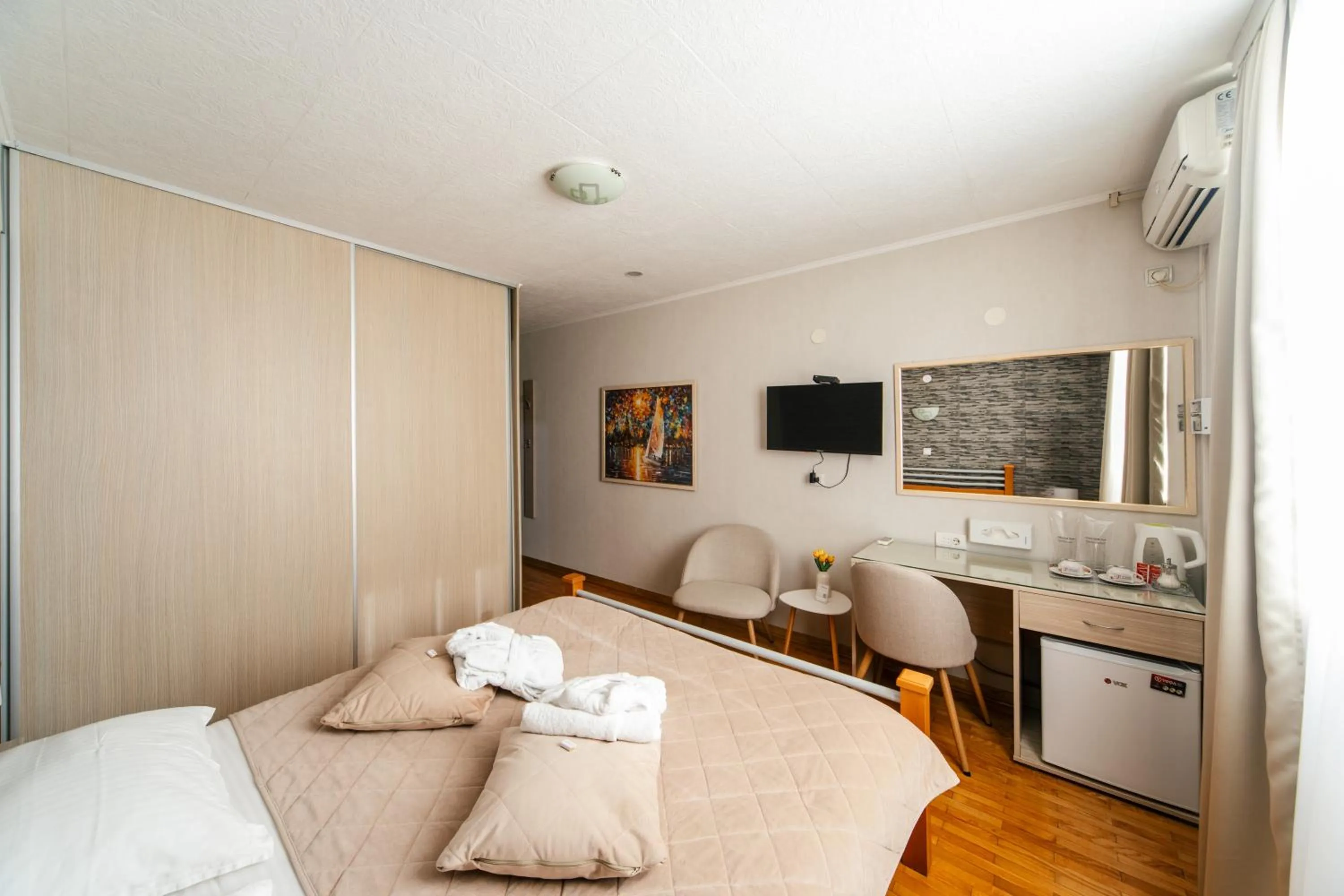 TV and multimedia, Bed in F Apartmani Kragujevac