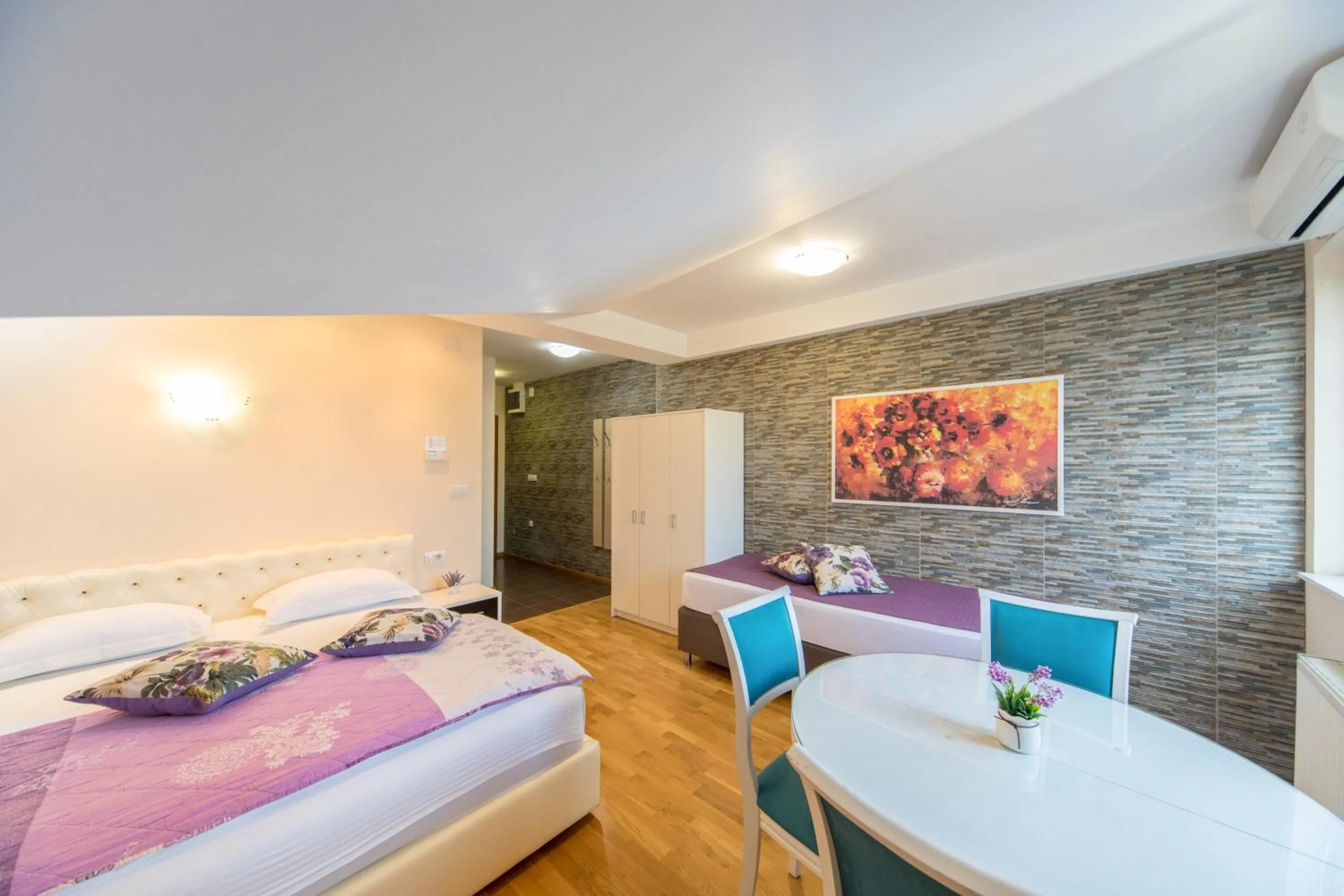 Photo of the whole room, Bed in F Apartmani Kragujevac