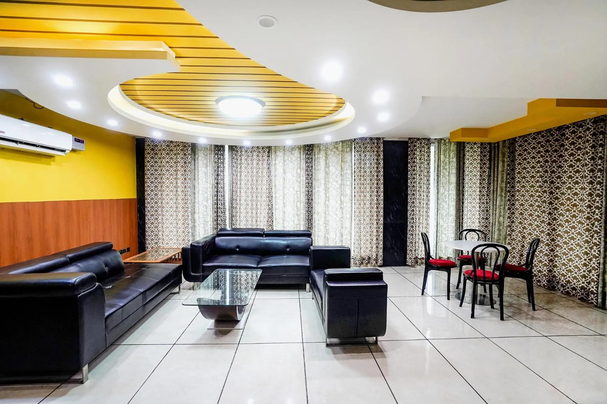 Seating area in FabHotel 17 Suites - Kailash hospital