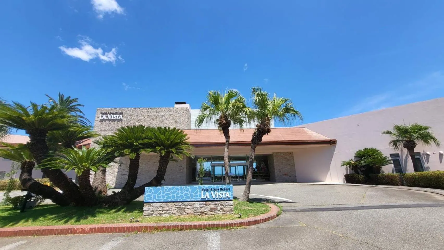 Property building in La vista Yokosuka Kannonzaki Terrace