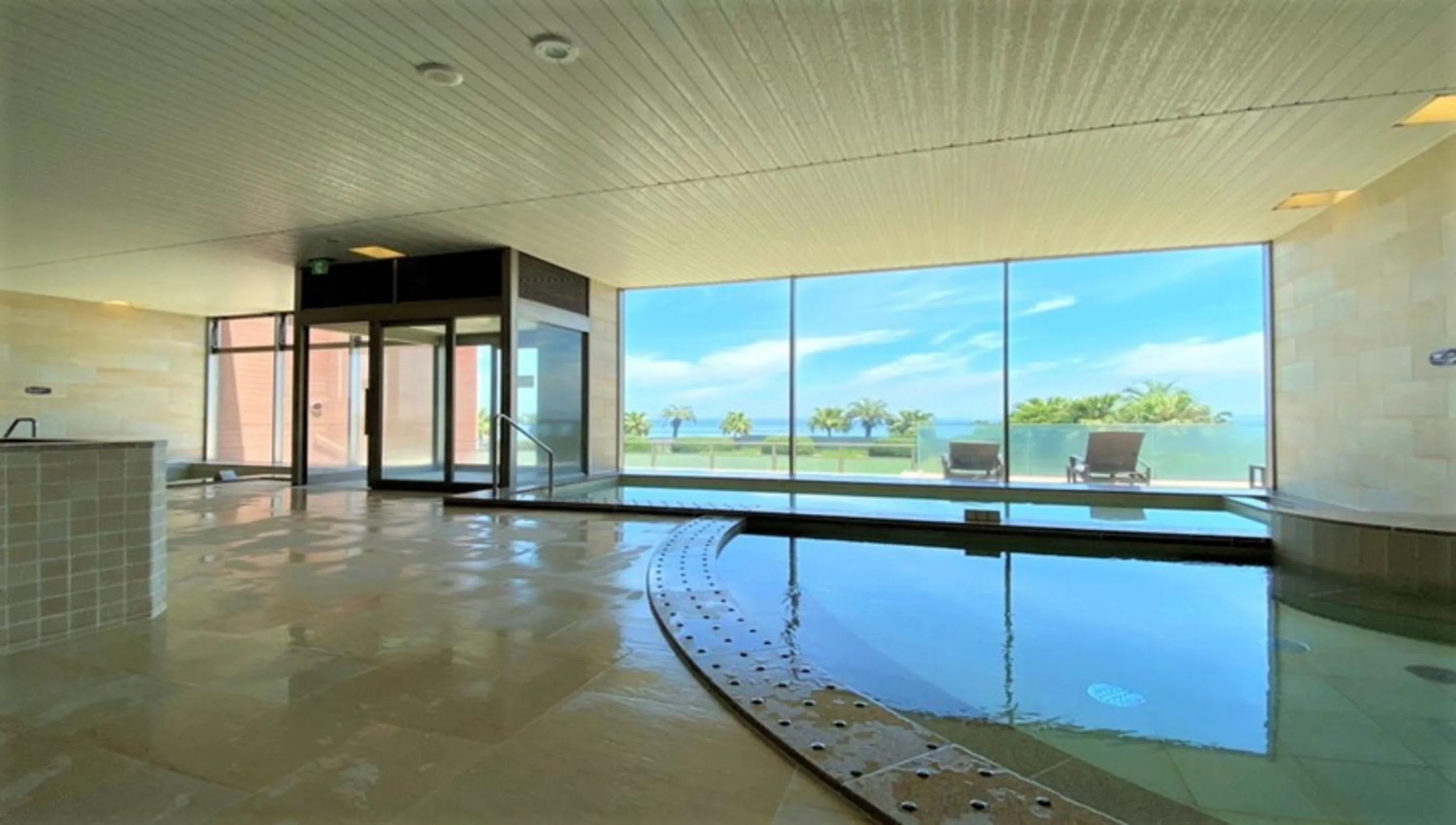 Hot Spring Bath in La vista Yokosuka Kannonzaki Terrace