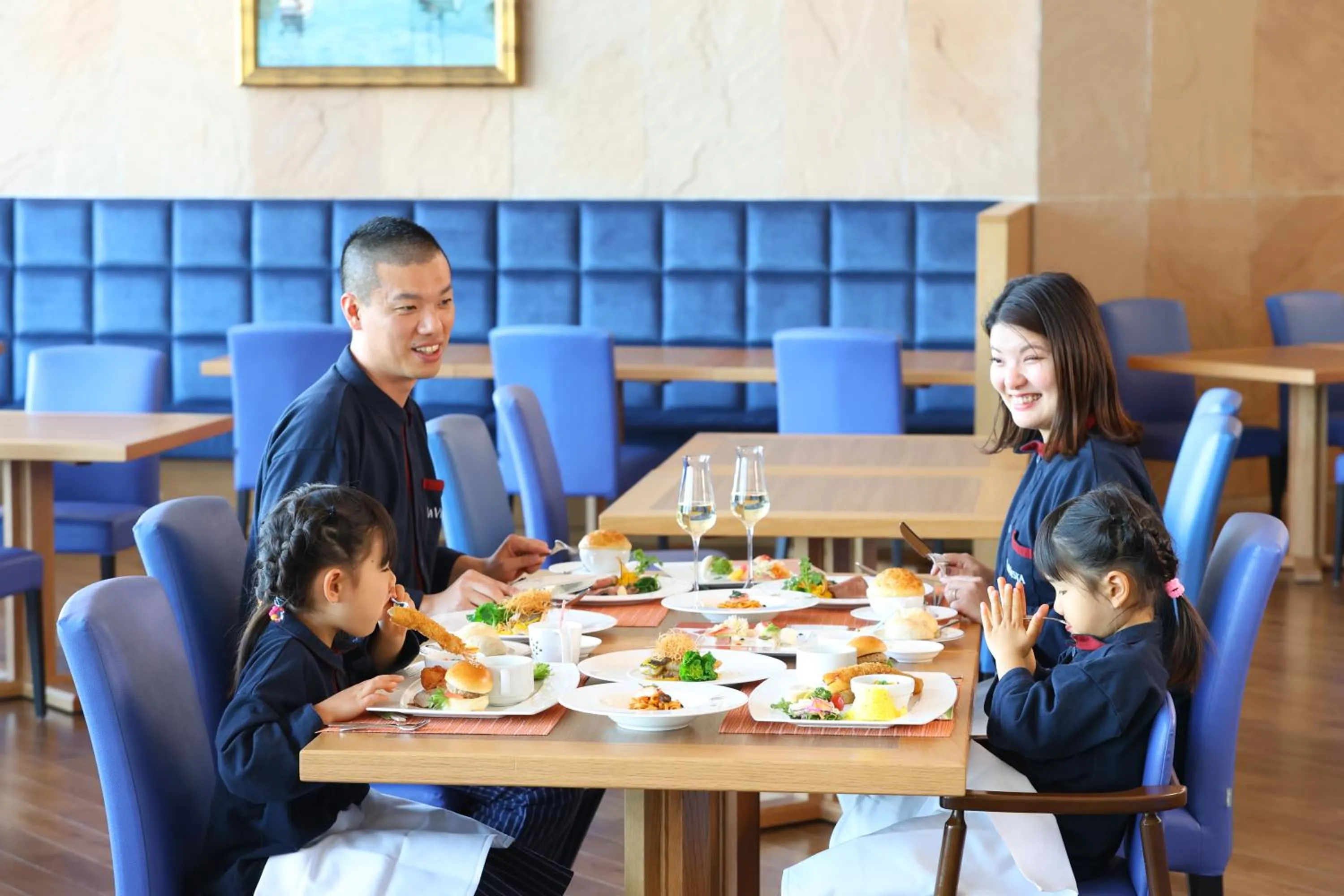 Restaurant/places to eat in La vista Yokosuka Kannonzaki Terrace