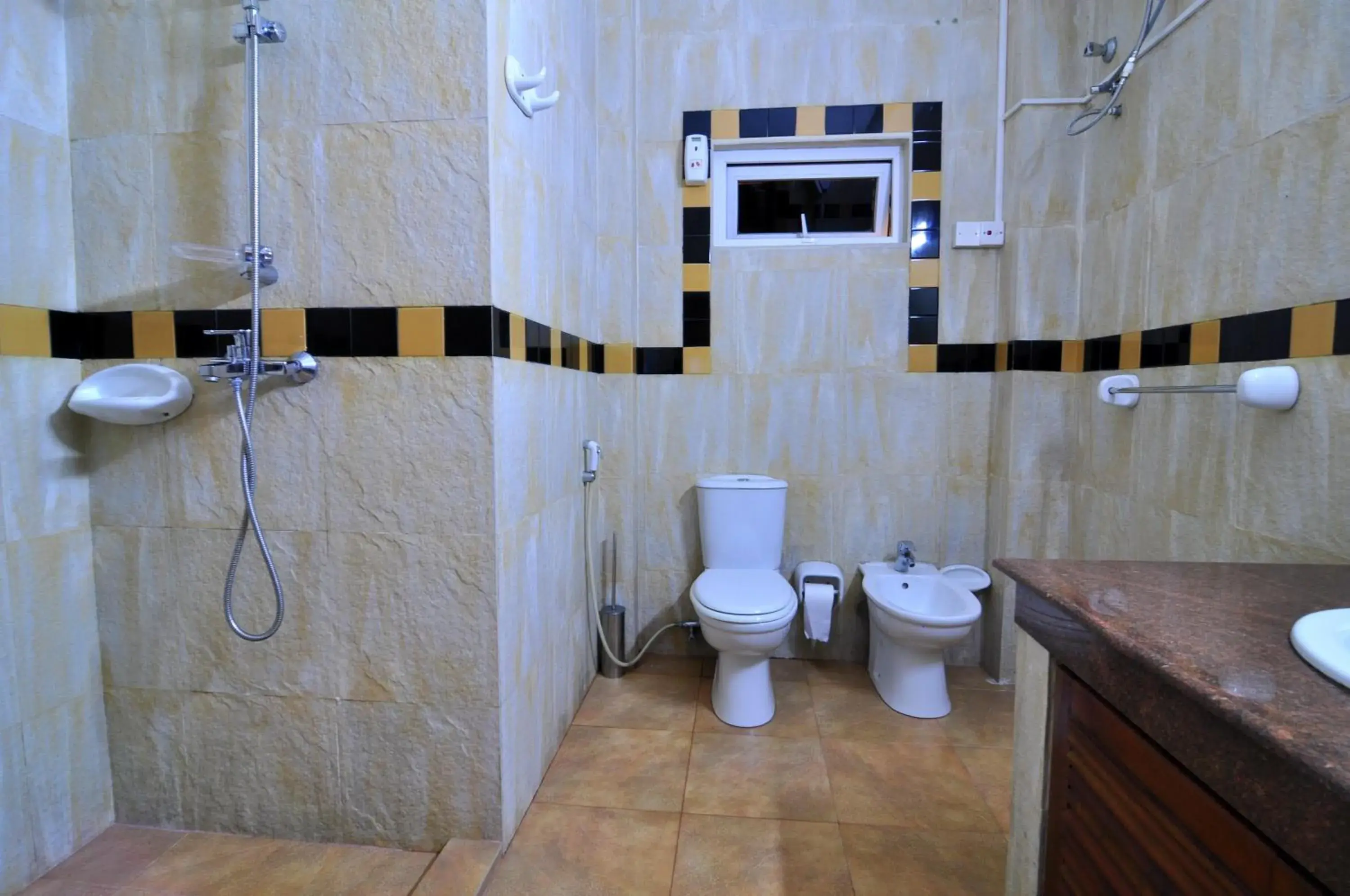 Double Room with Extra Bed - single occupancy in Clouds Holiday Bungalow Double Room with Extra Bed - single occupancy in Clouds Holiday Bungalow