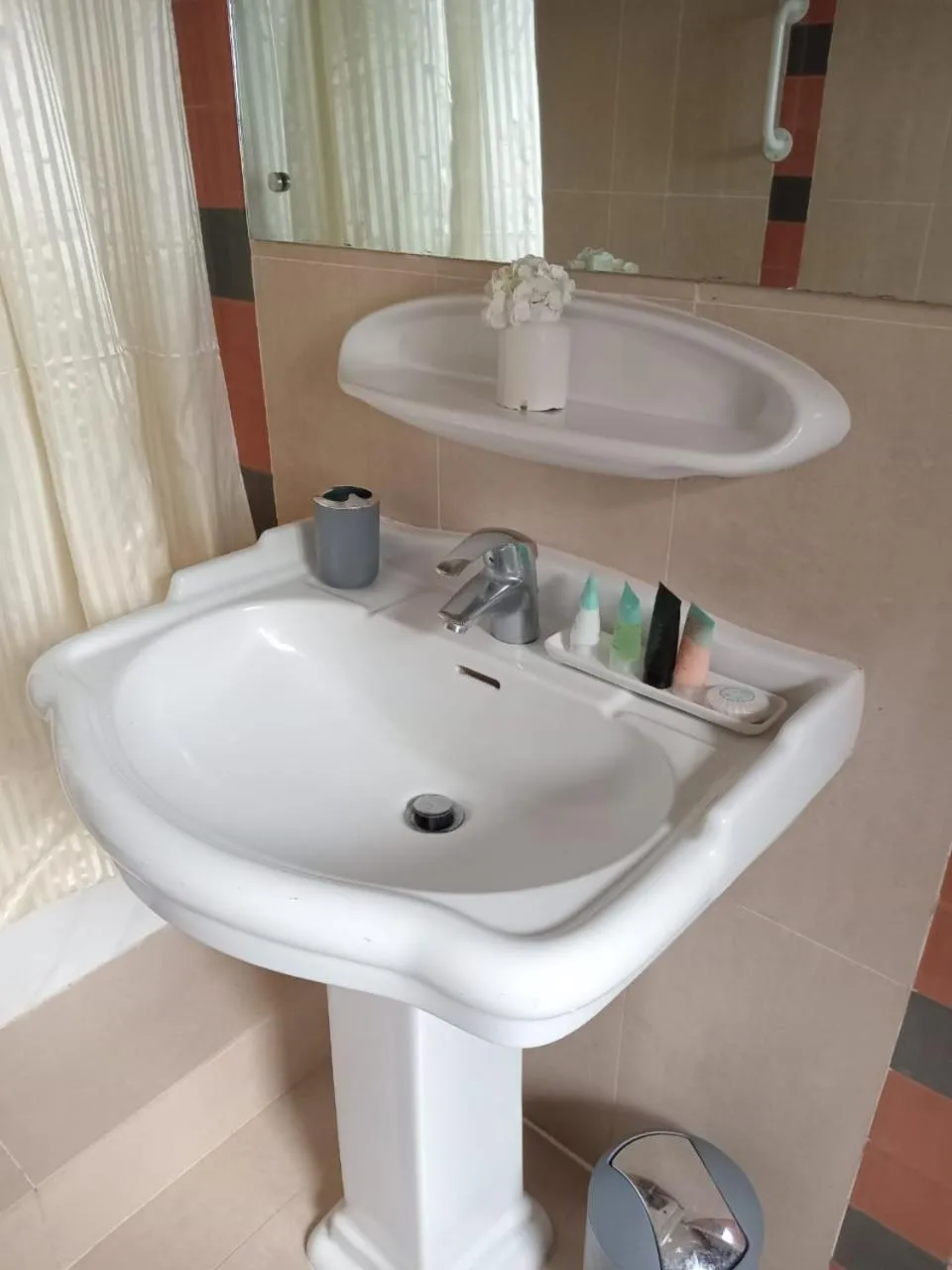 Bathroom in Clouds Holiday Bungalow