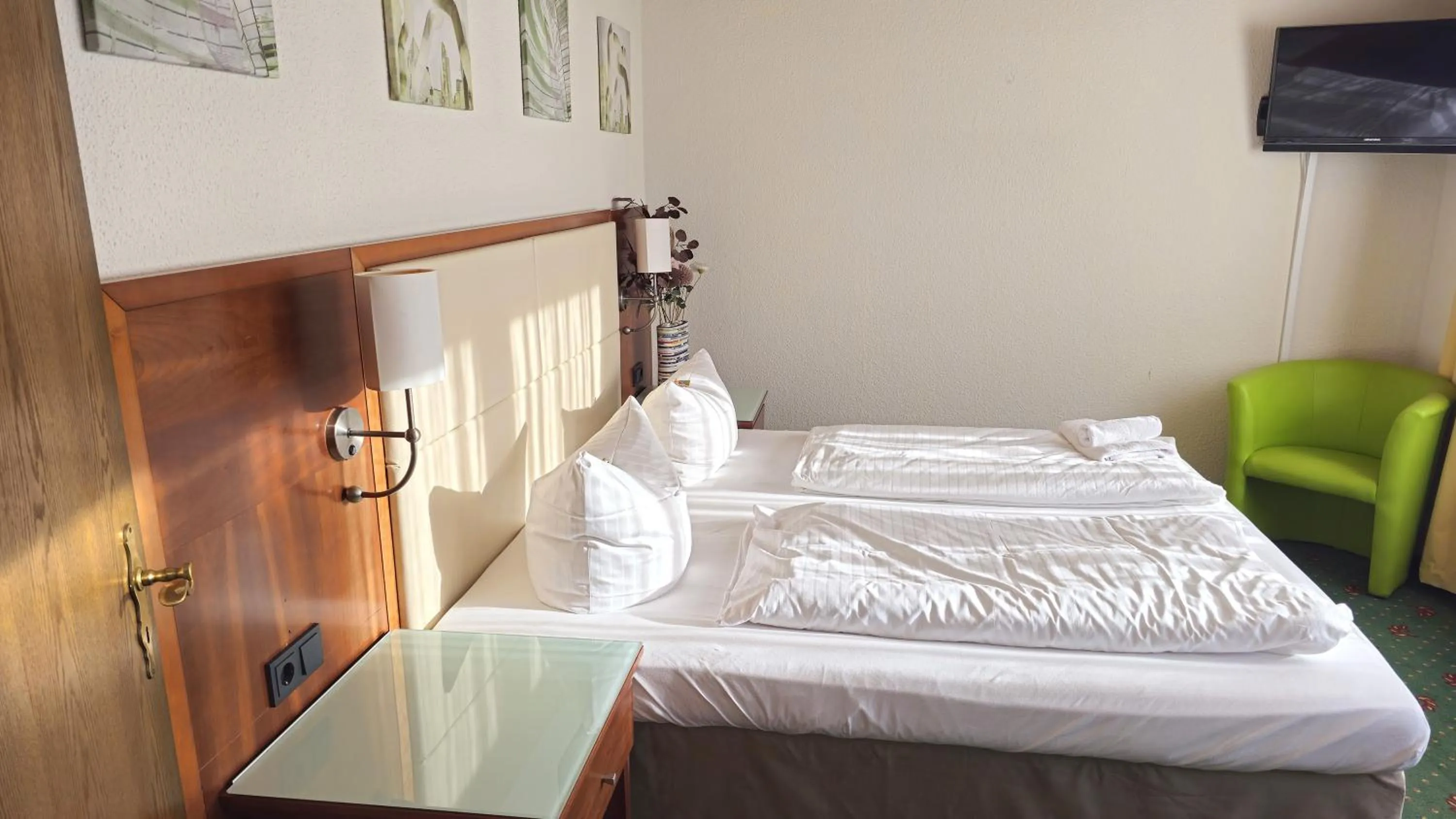 Bed in Hotel Avenue Altenfurt