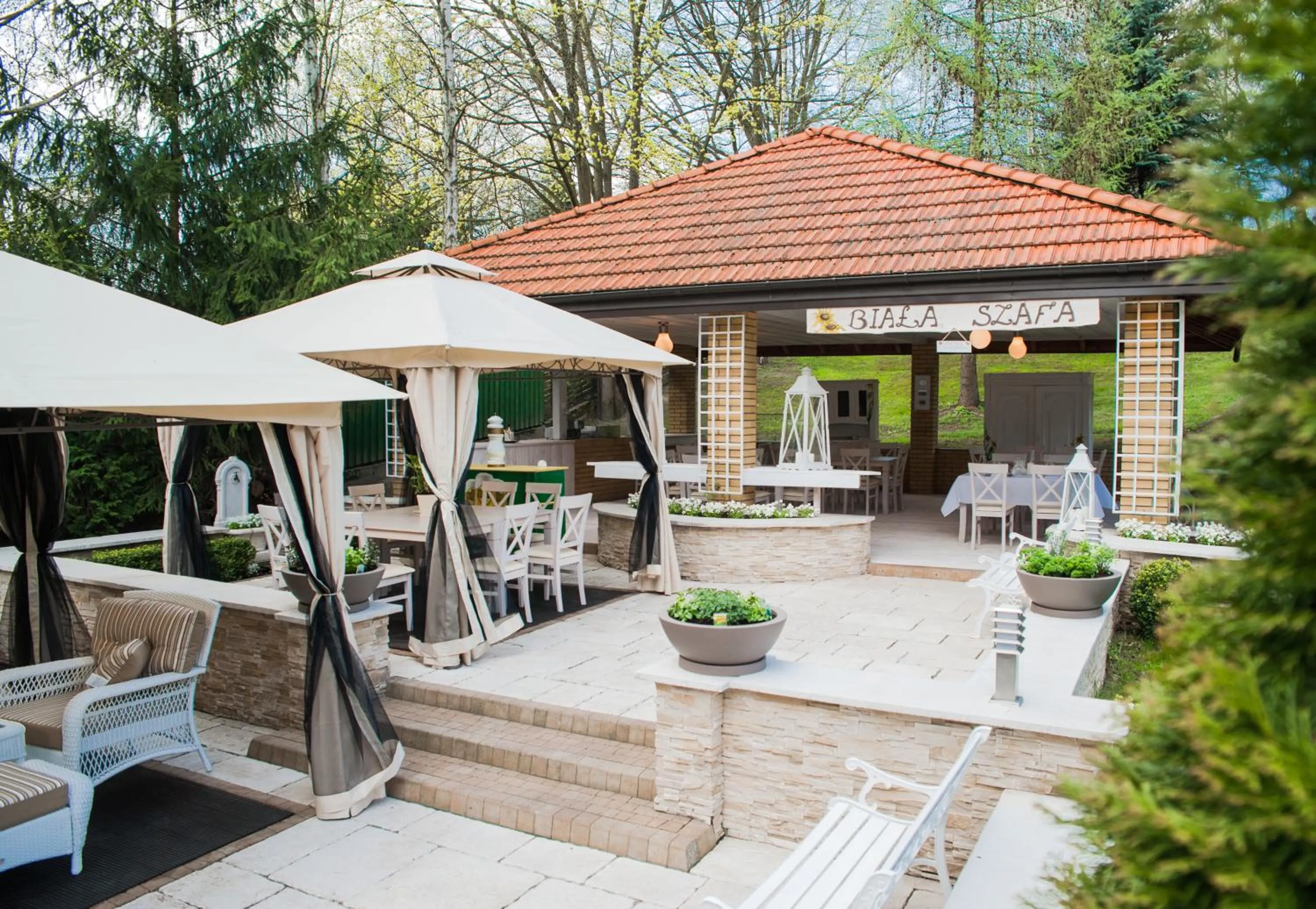 Patio in Noce i Dnie Hotel