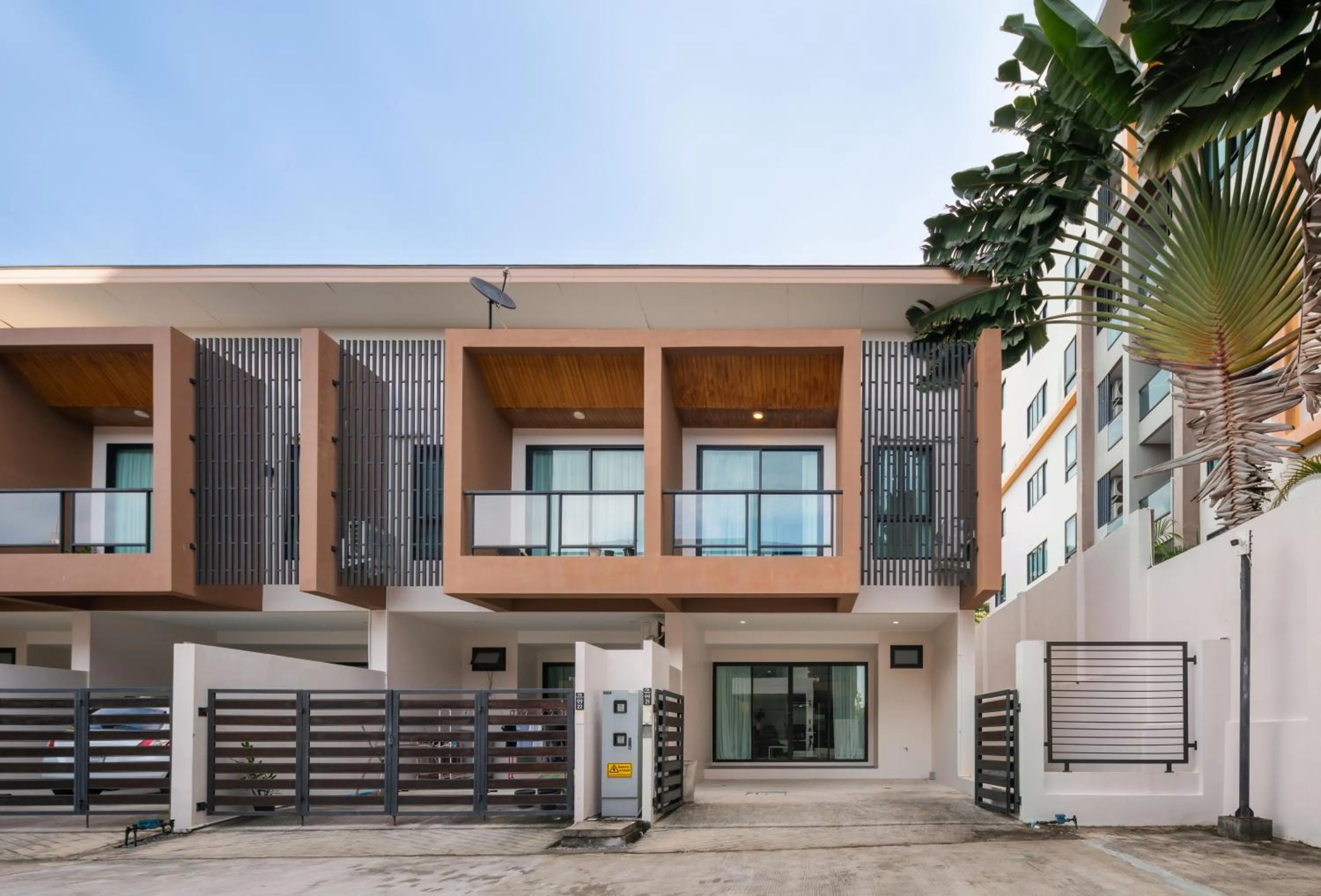 Property building in Chao Wilai Residence I Naiyang Beach I HKT Airport