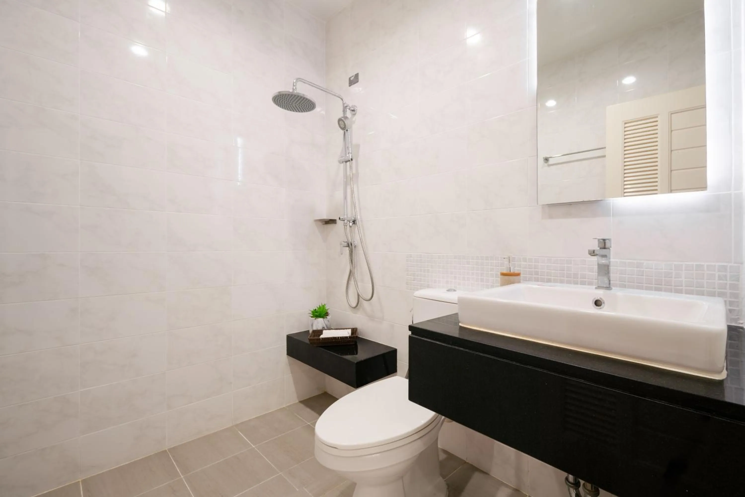 Chao Wilai Residence I Naiyang Beach I HKT Airport