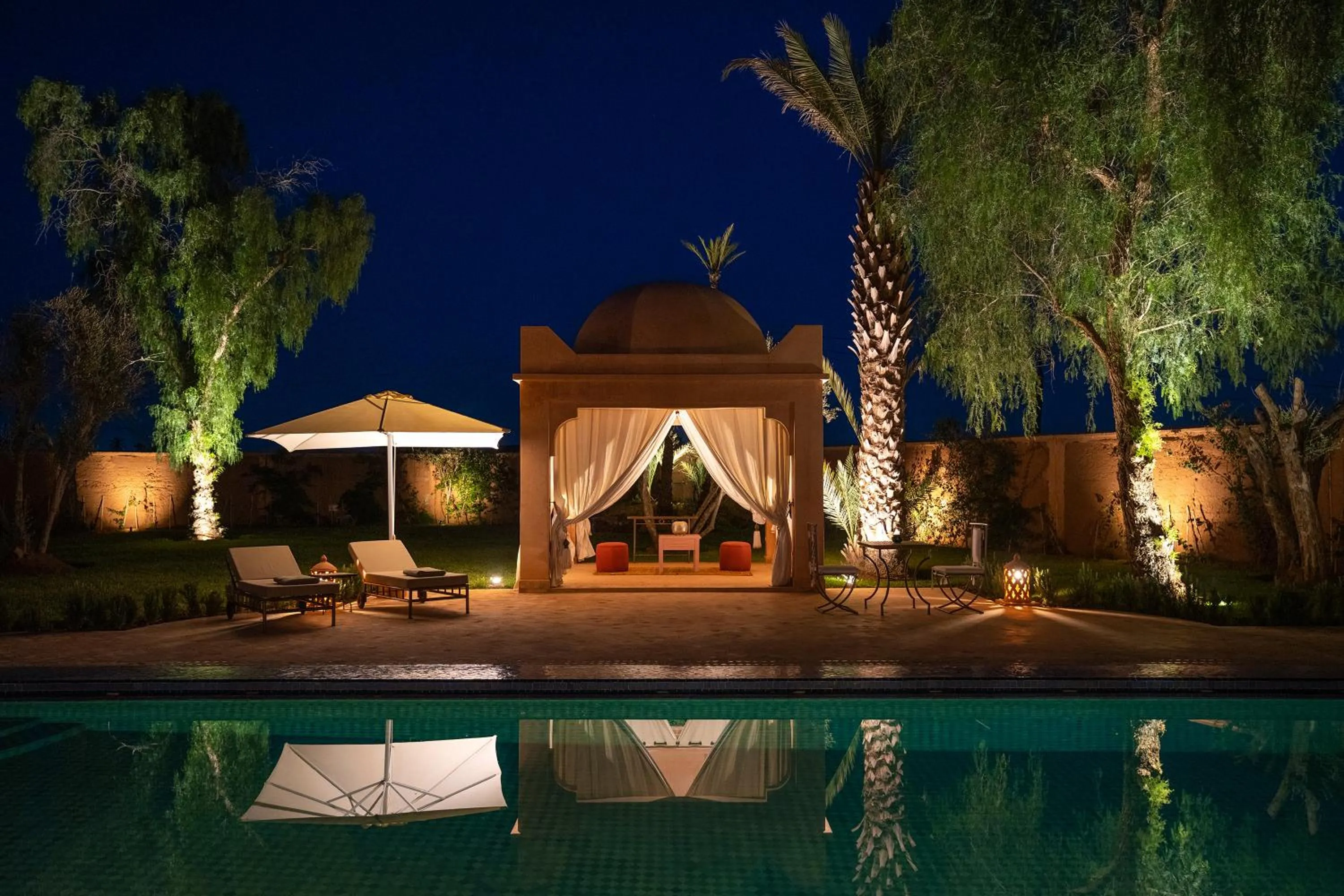 Night in Palais Alcazar