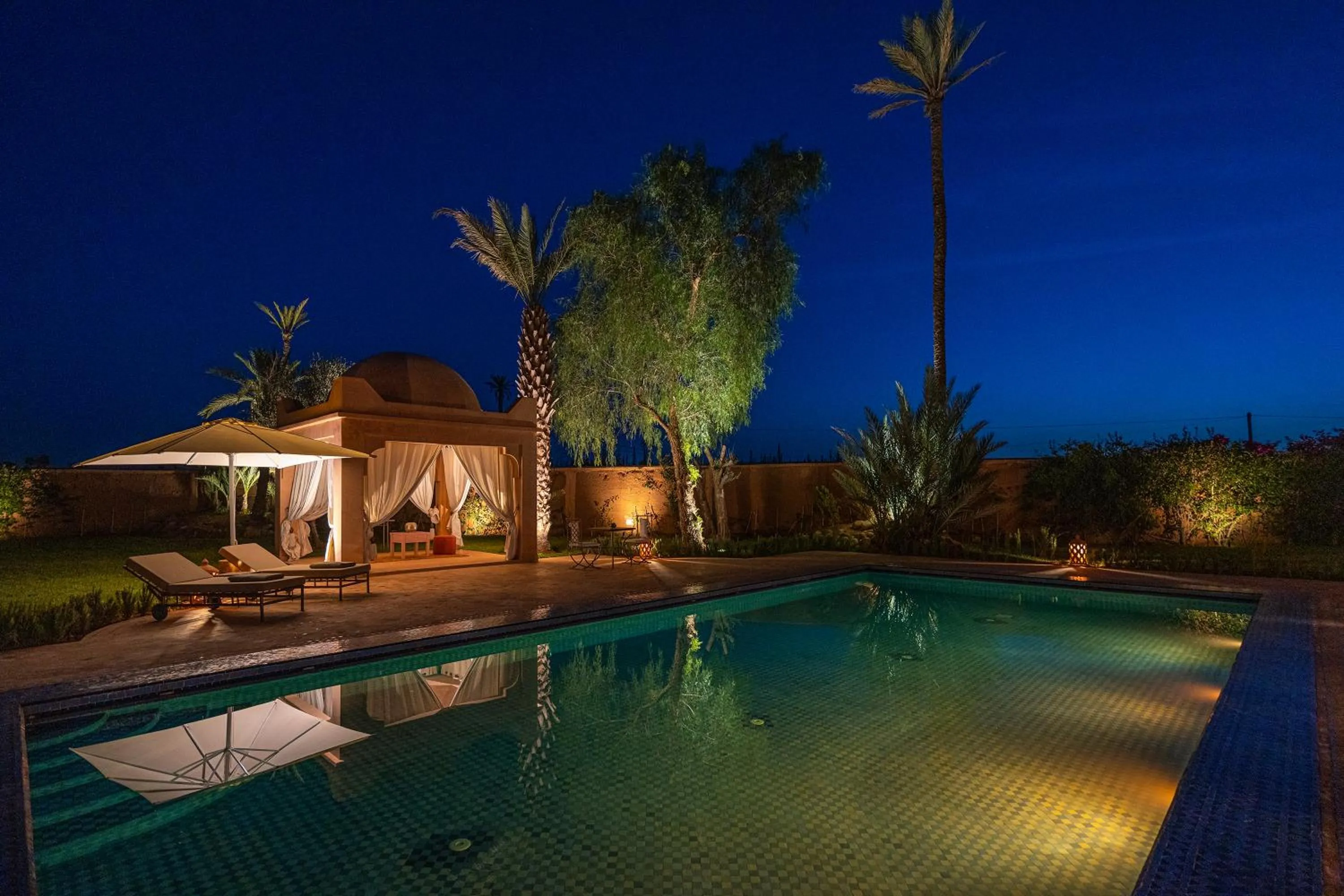 Night in Palais Alcazar