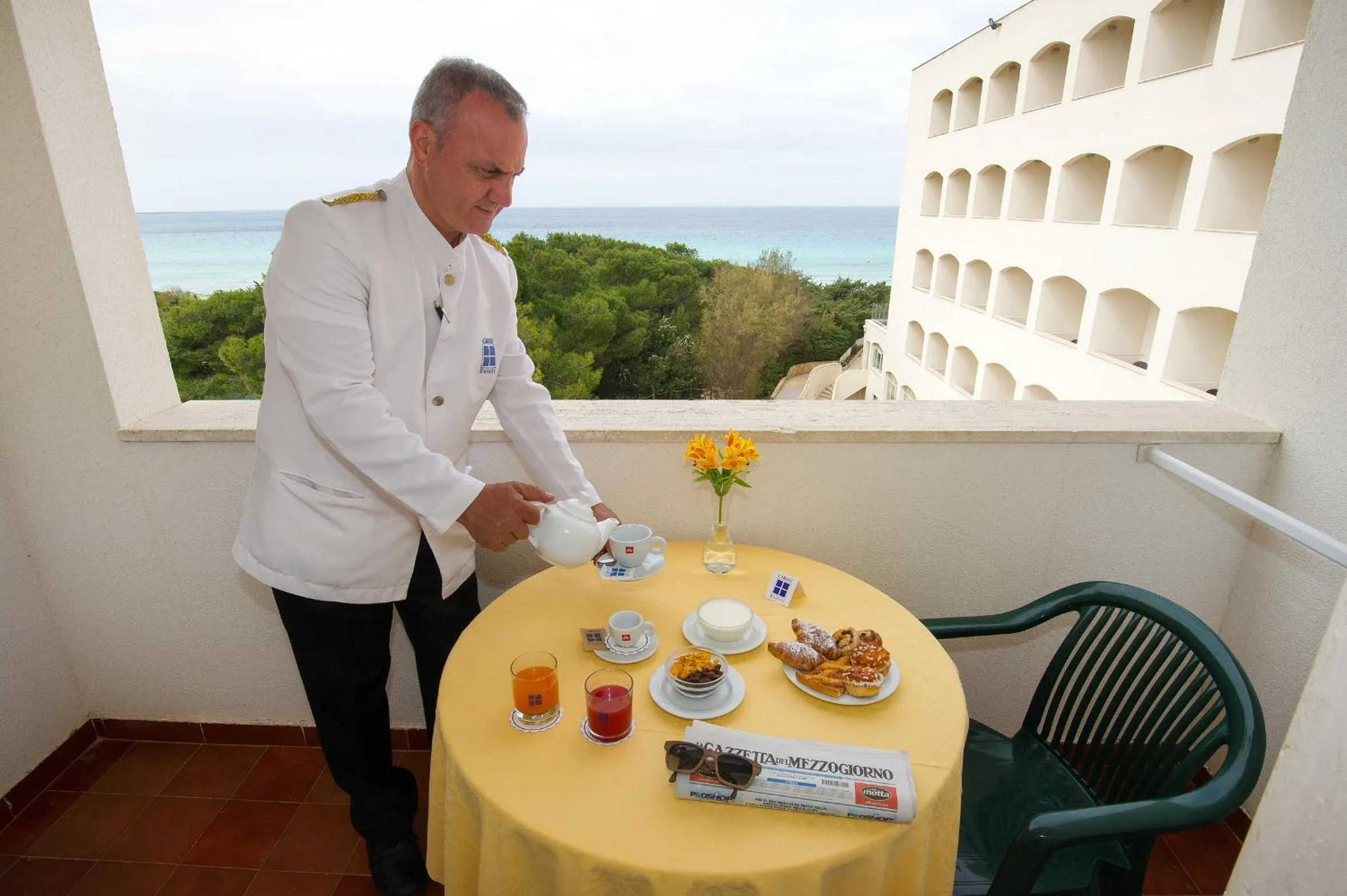 Staff in Ecoresort Le Sirene - Caroli Hotels