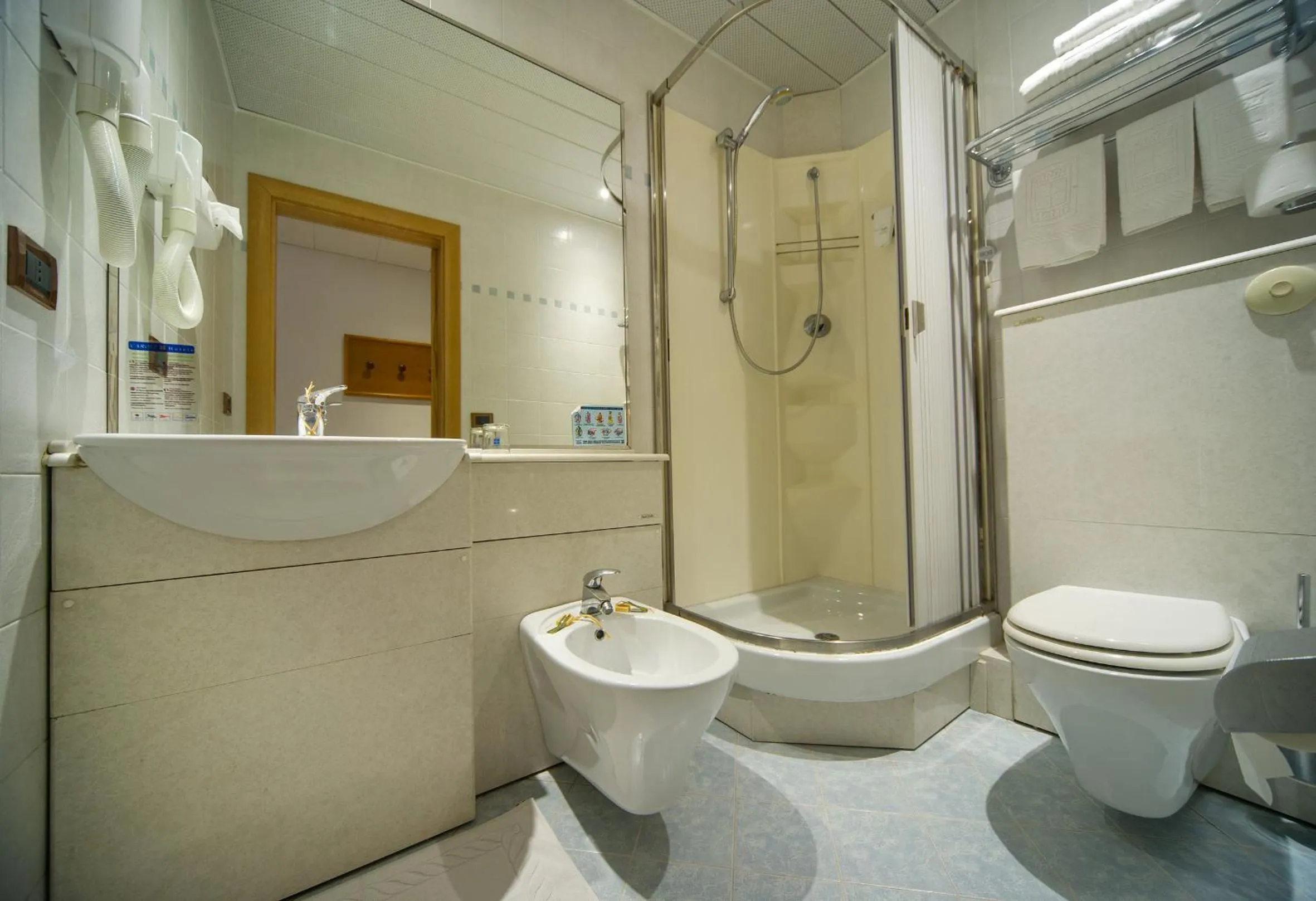 Bathroom in Ecoresort Le Sirene - Caroli Hotels