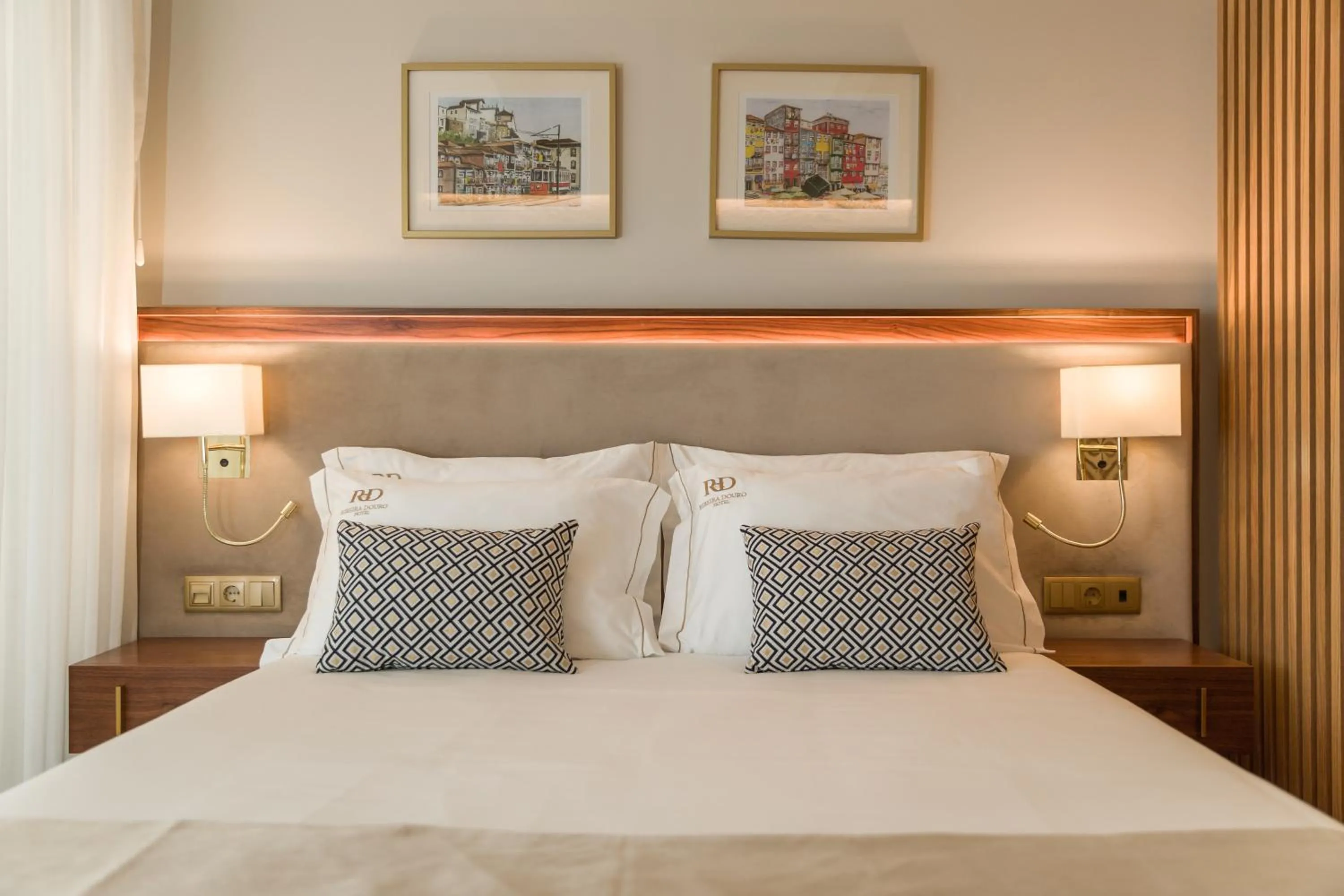 Bed in Ribeira Douro Hotel