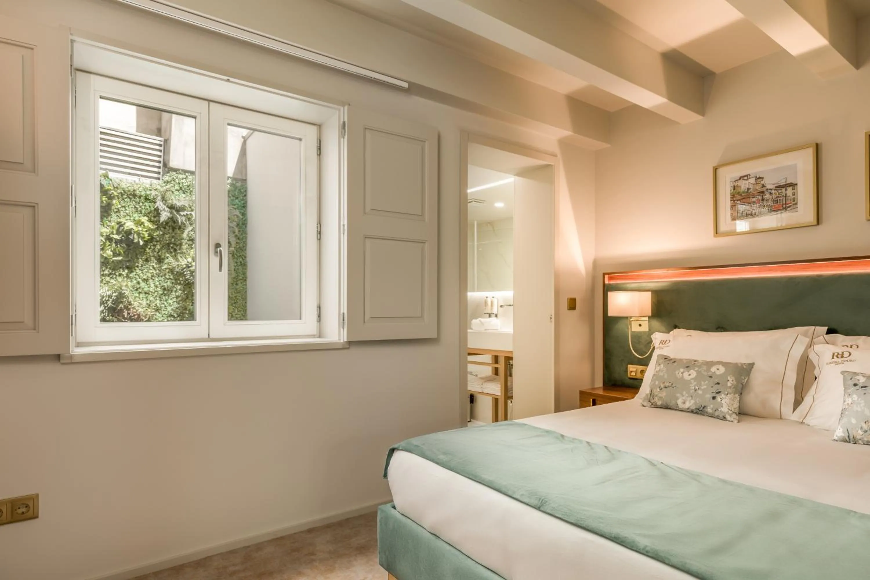 Bed in Ribeira Douro Hotel