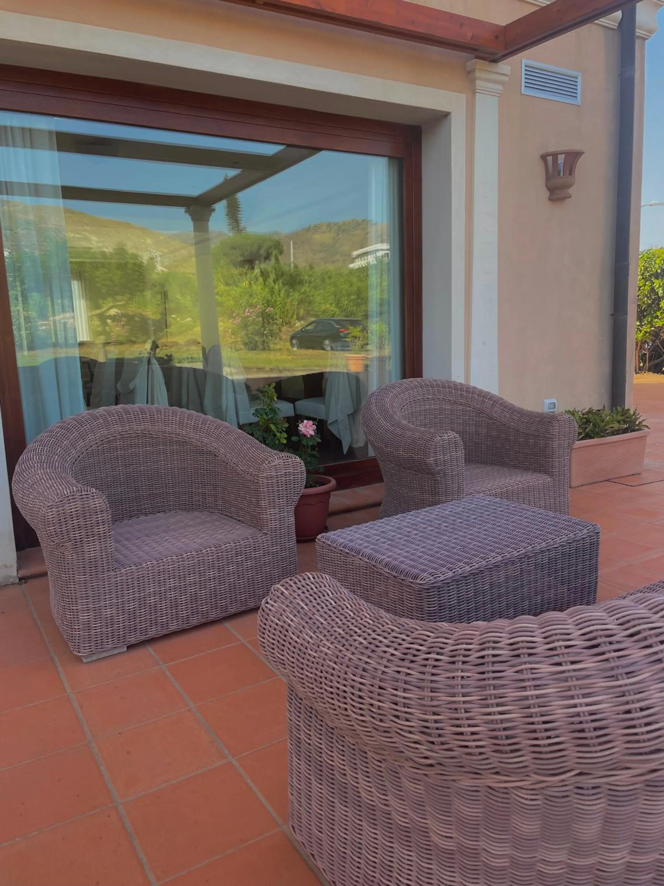 hair dresser in Hotel La Lampara