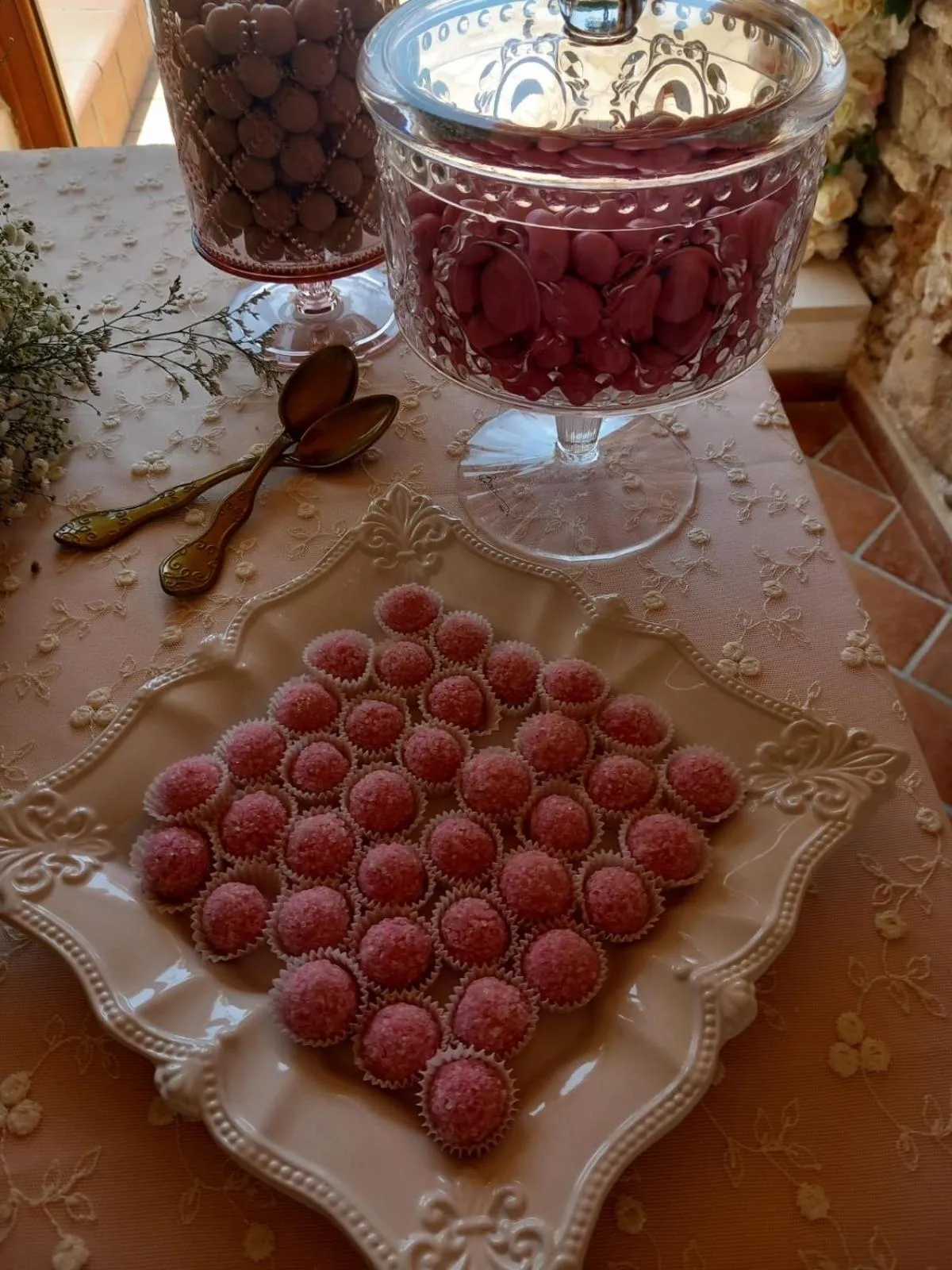 Restaurant/places to eat in Hotel La Lampara