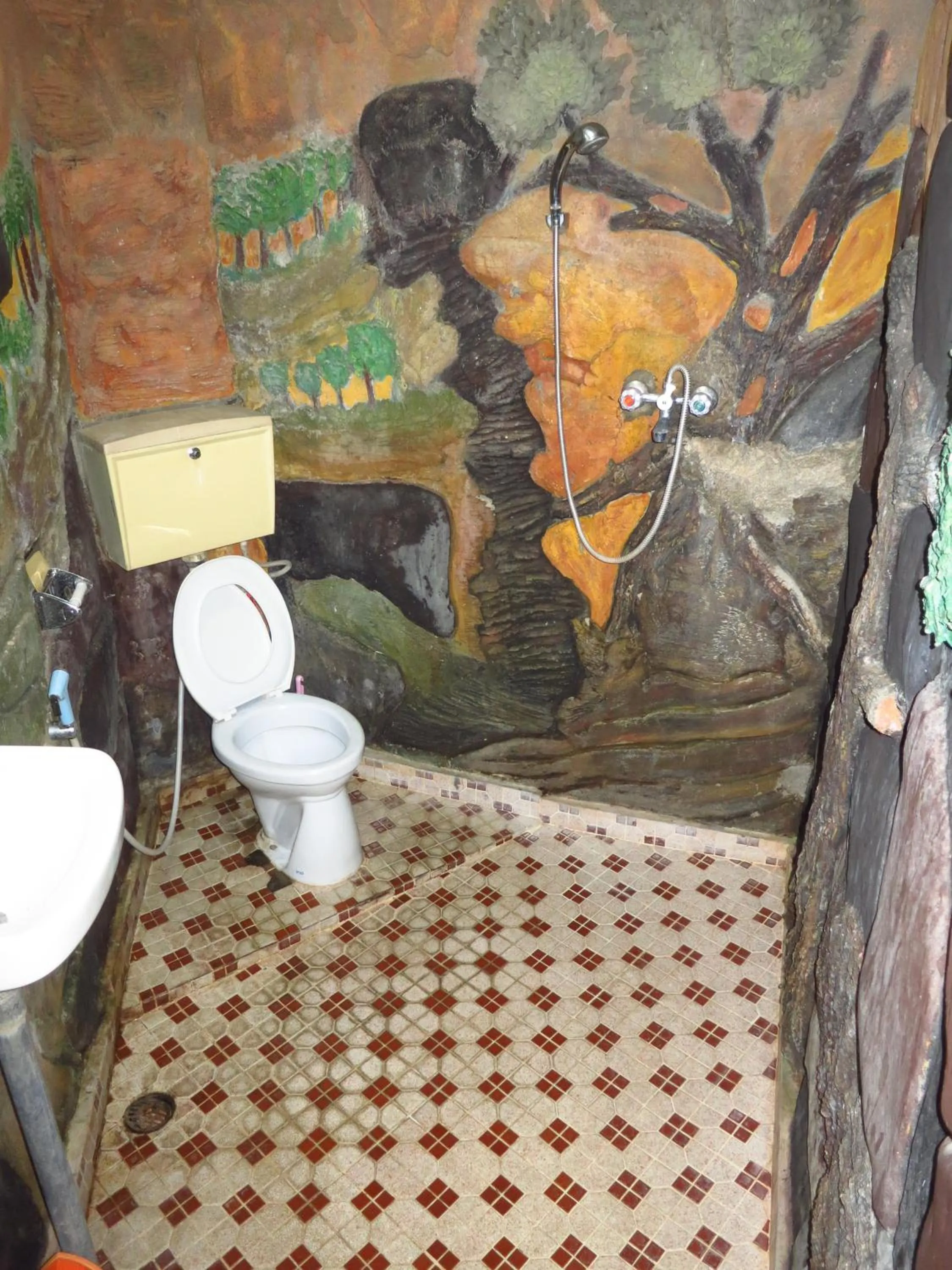 Bathroom in Enny's Guest House