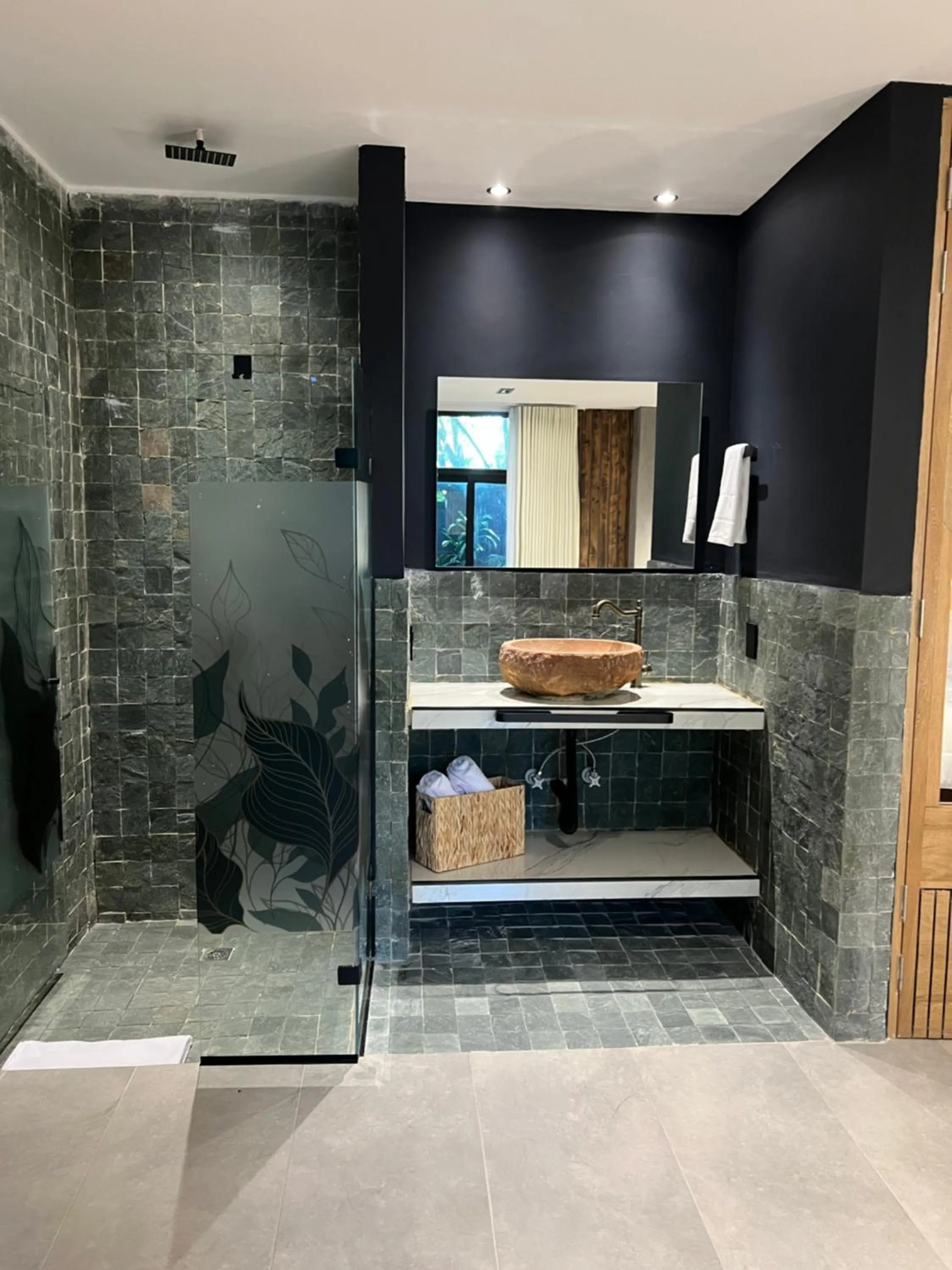 Bathroom in Hotel Zelva Negra