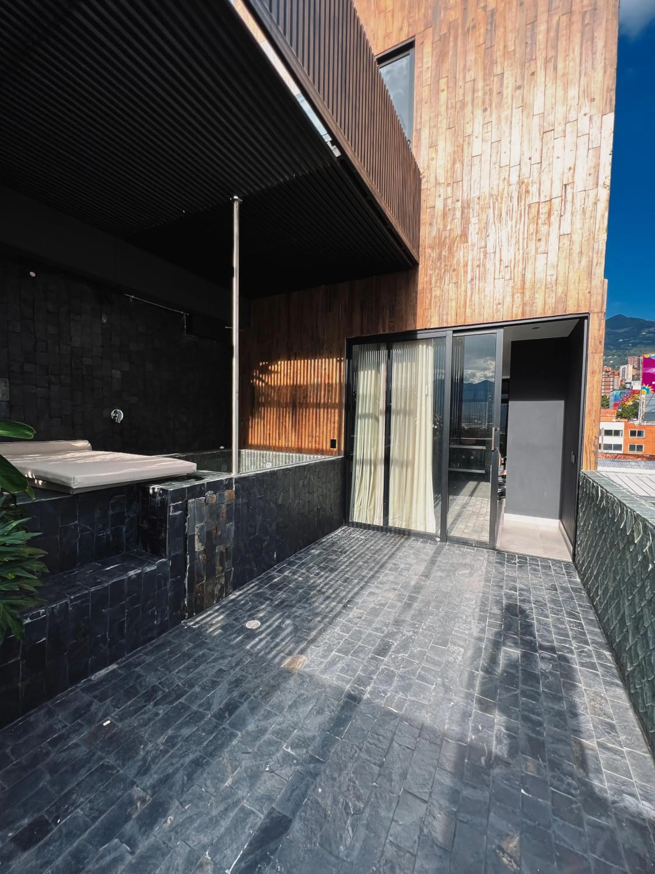 Hot Tub in Hotel Zelva Negra