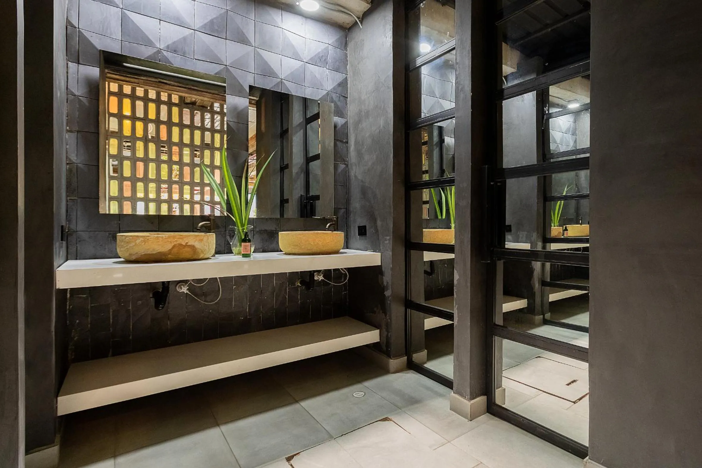 Decorative detail in Hotel Zelva Negra