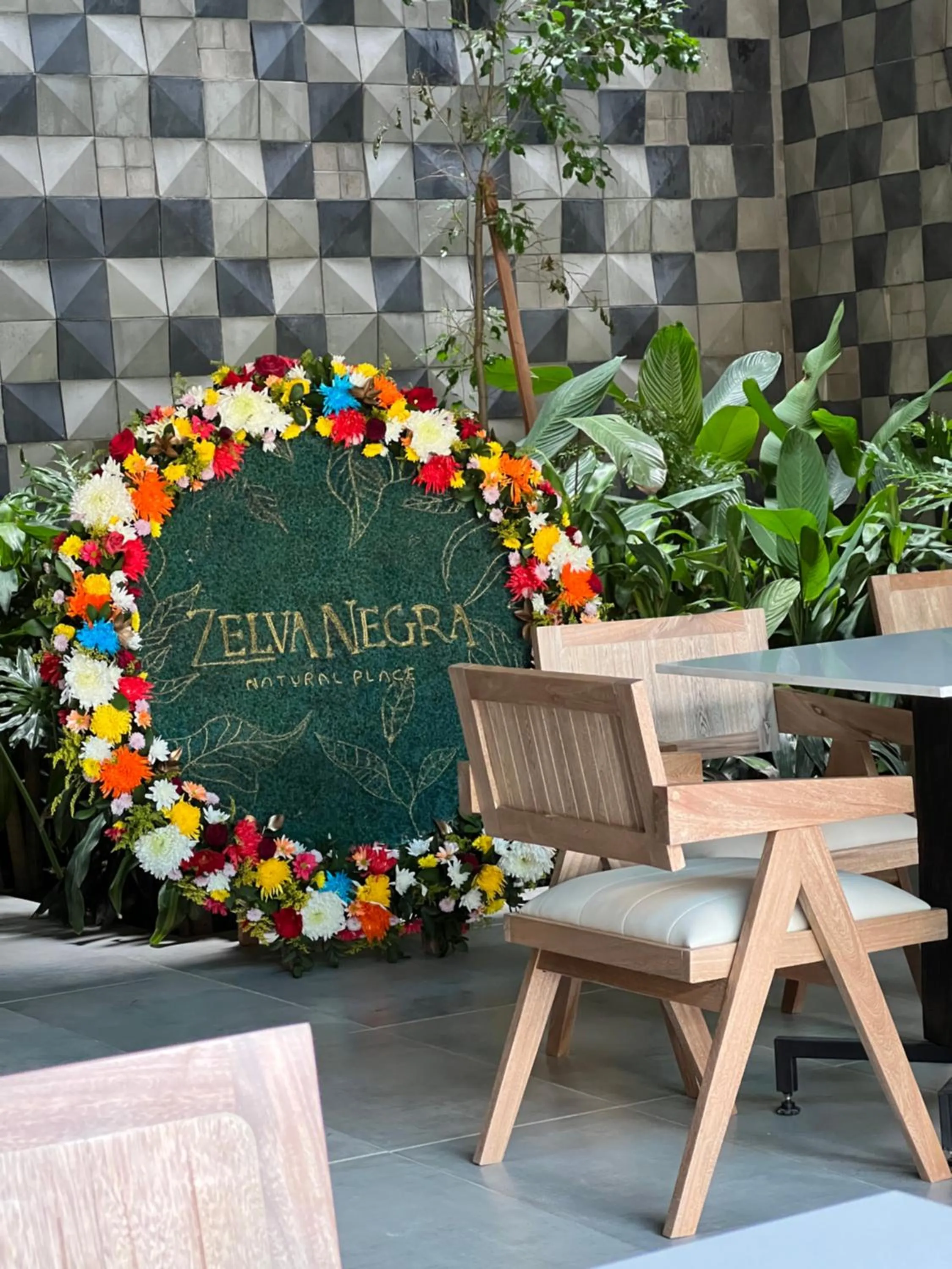 Decorative detail in Hotel Zelva Negra