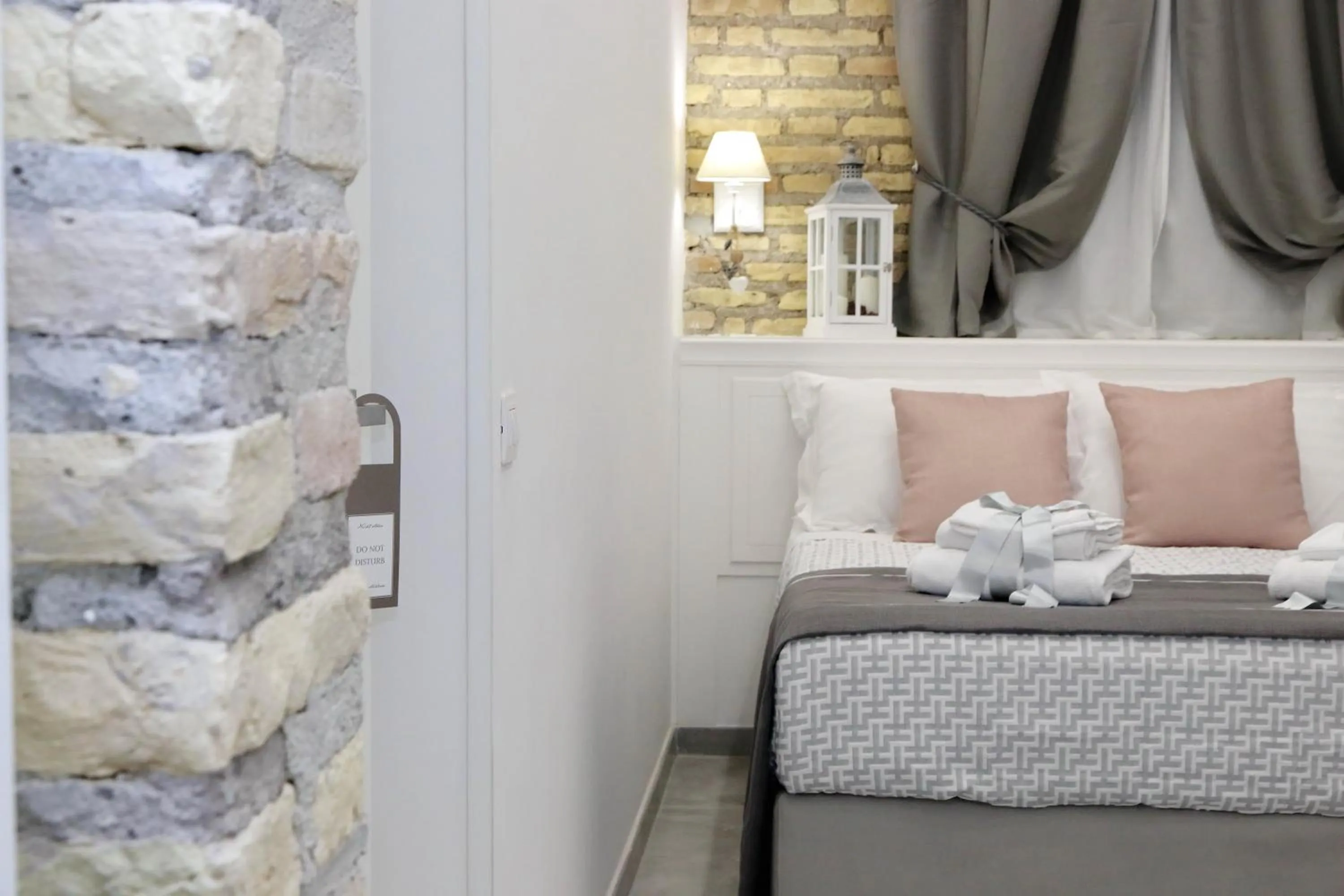 View (from property/room), Bed in Roman Holiday Suites