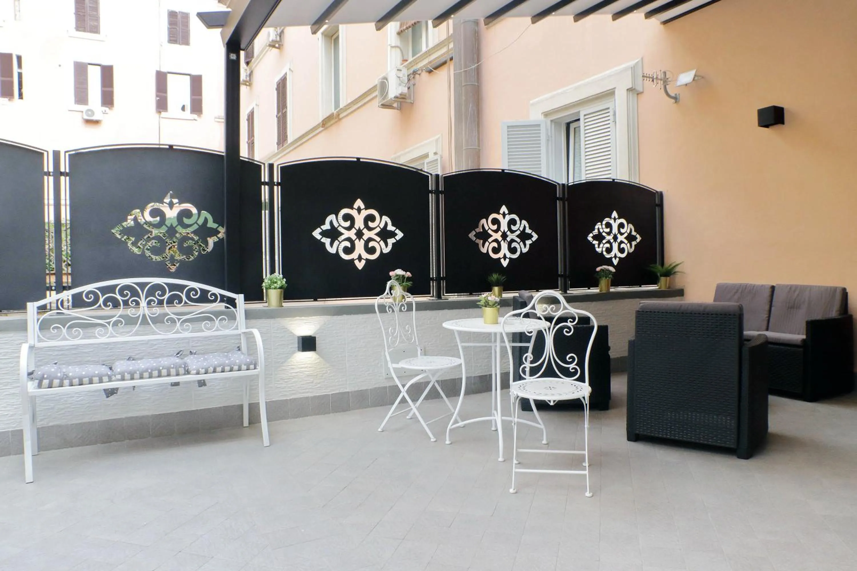 Balcony/Terrace in Roman Holiday Suites