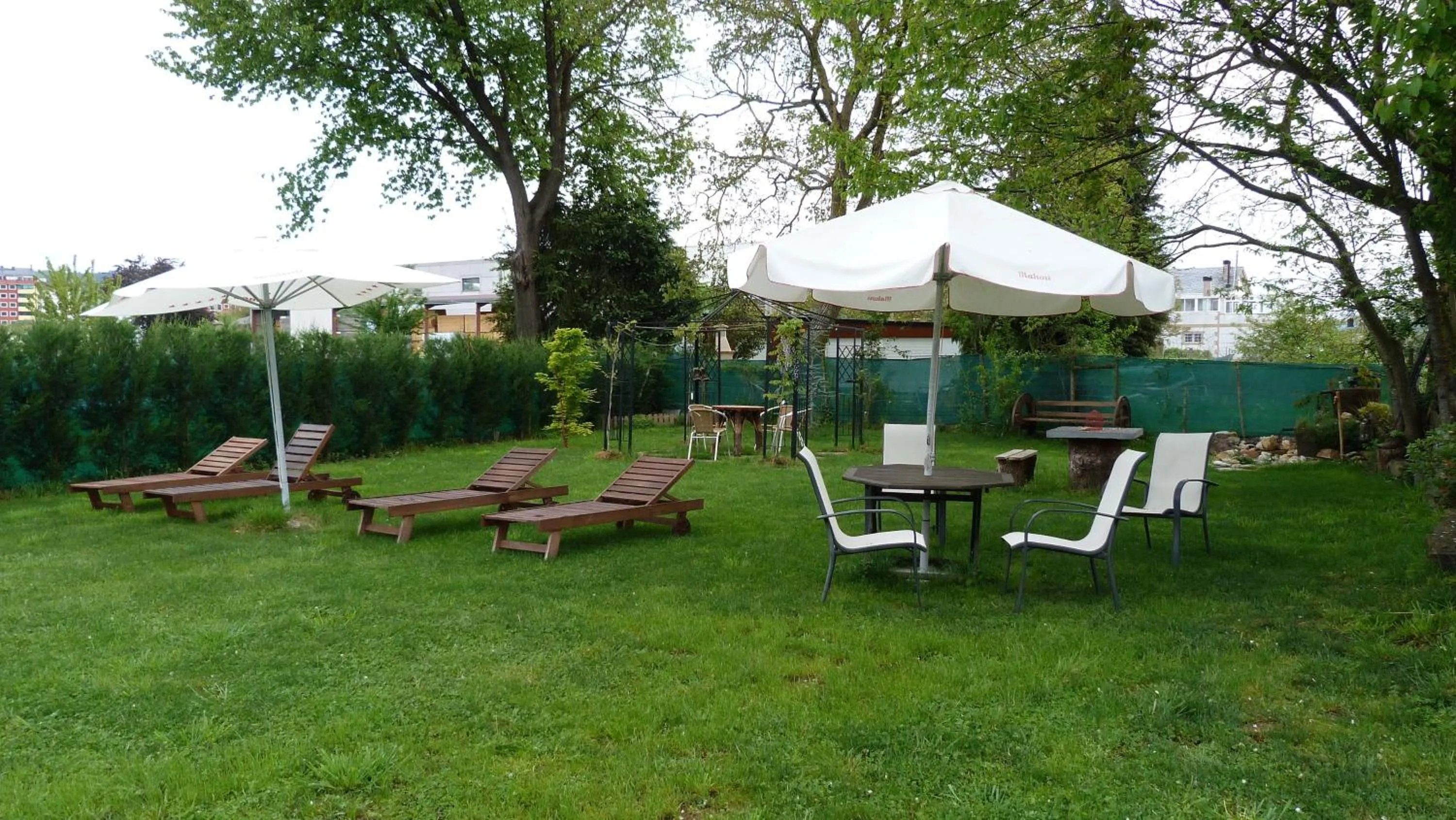 Garden in Pensión Albergue A Pedra