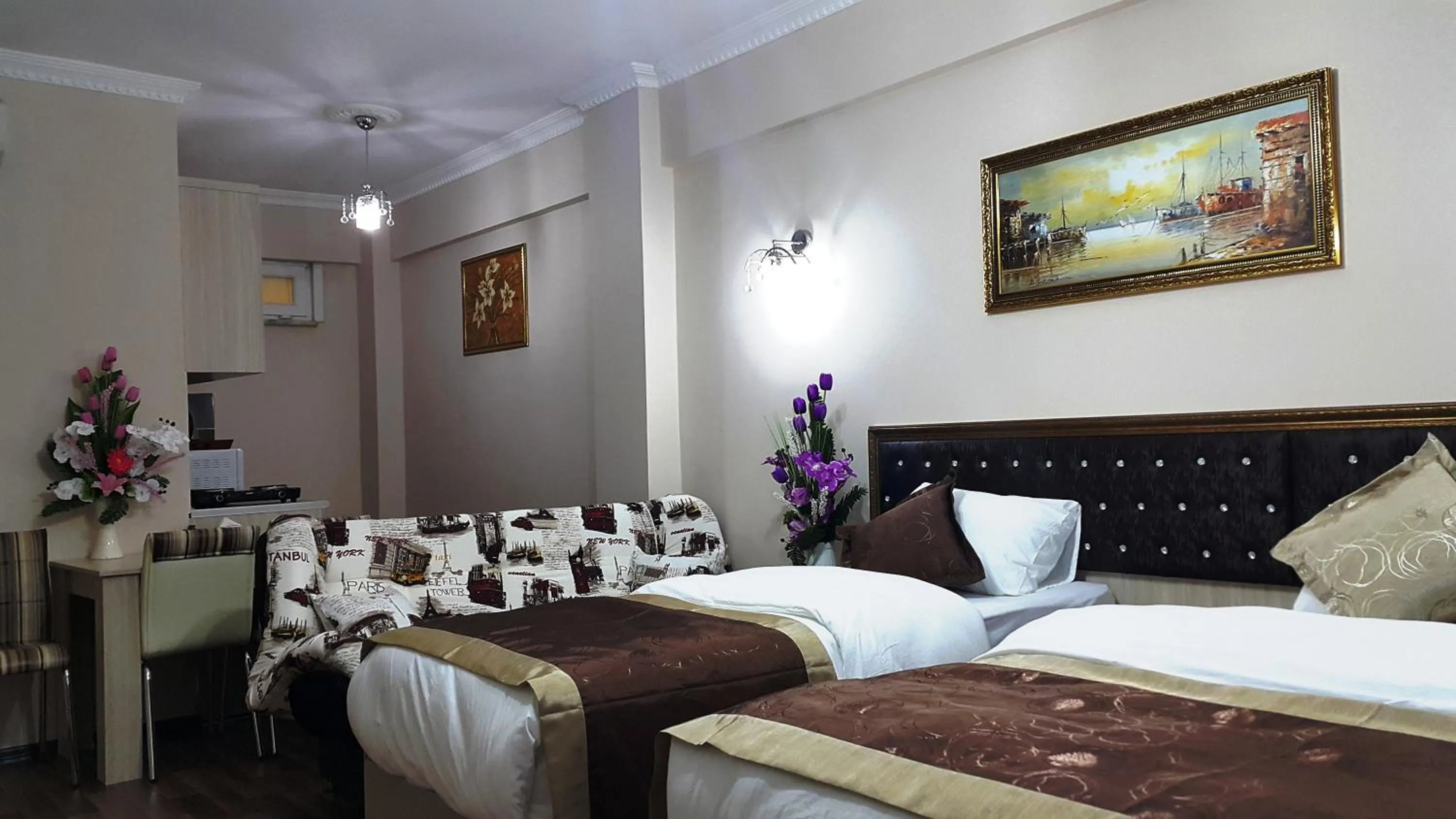 Bed in BeyazitHan Suites Old City