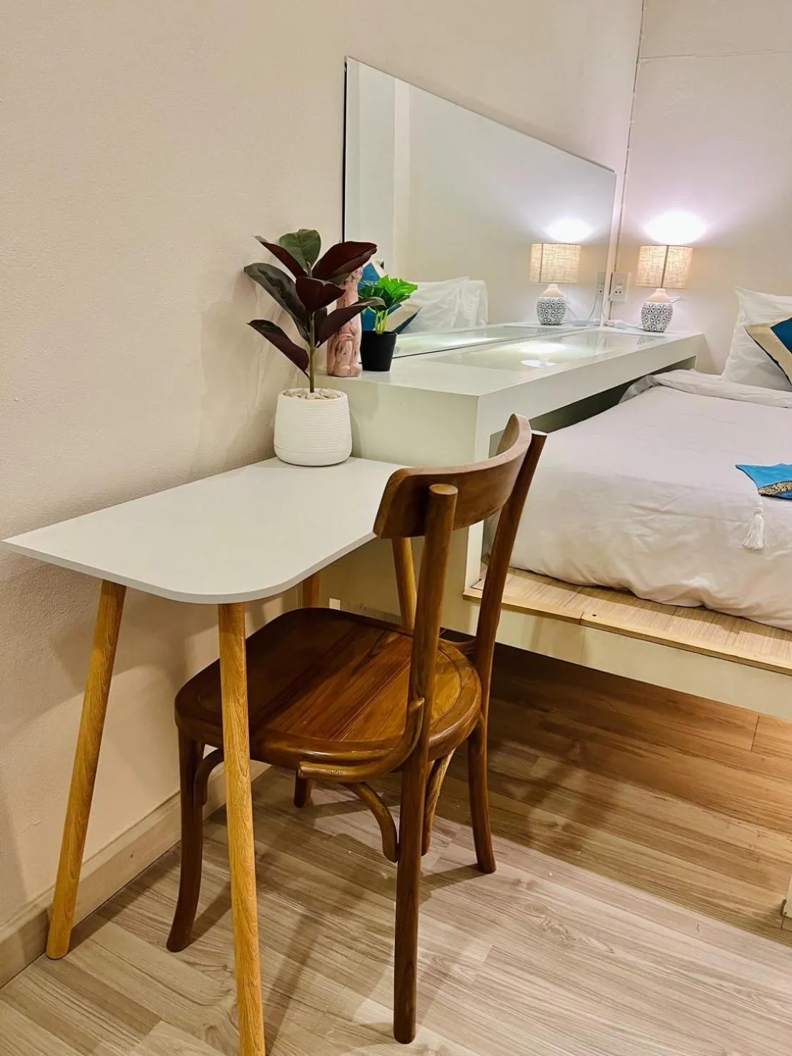 Seating area in Pure Stay At CNX